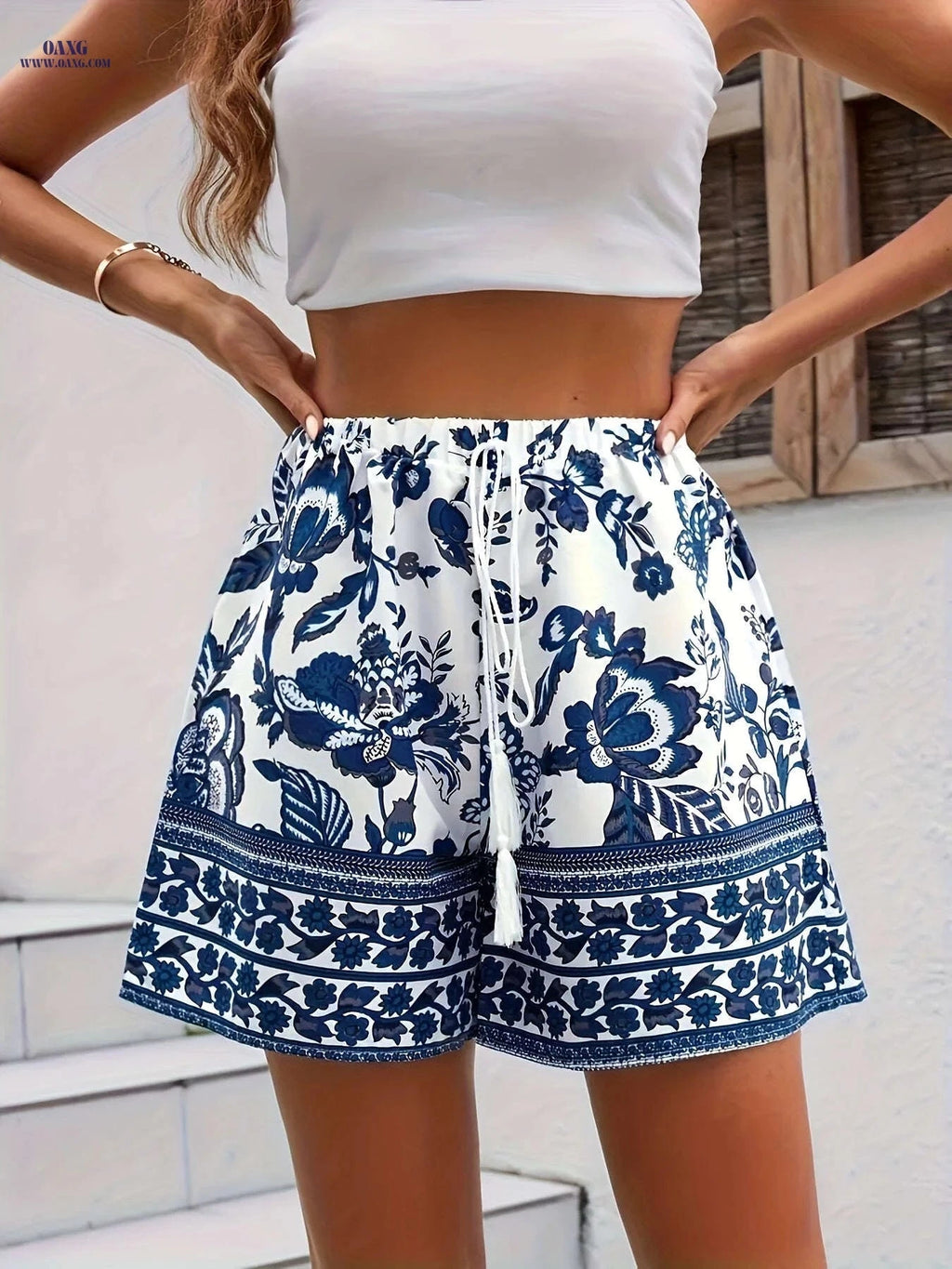 Summer Women's Beach Shorts - Cool Floral Design for Vacation Fun   OAXG 
