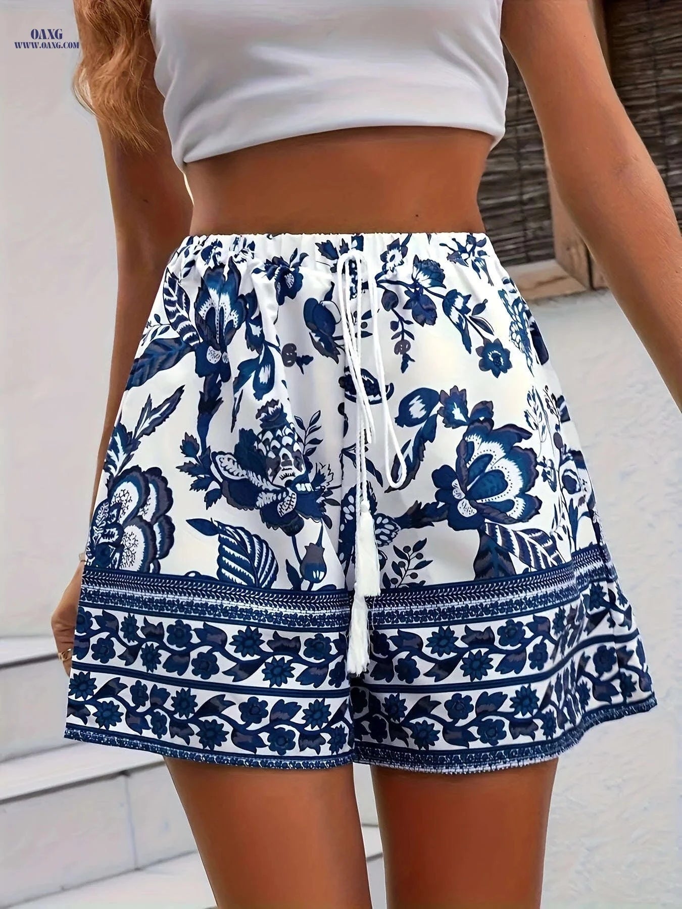 Summer Women's Beach Shorts - Cool Floral Design for Vacation Fun   OAXG 