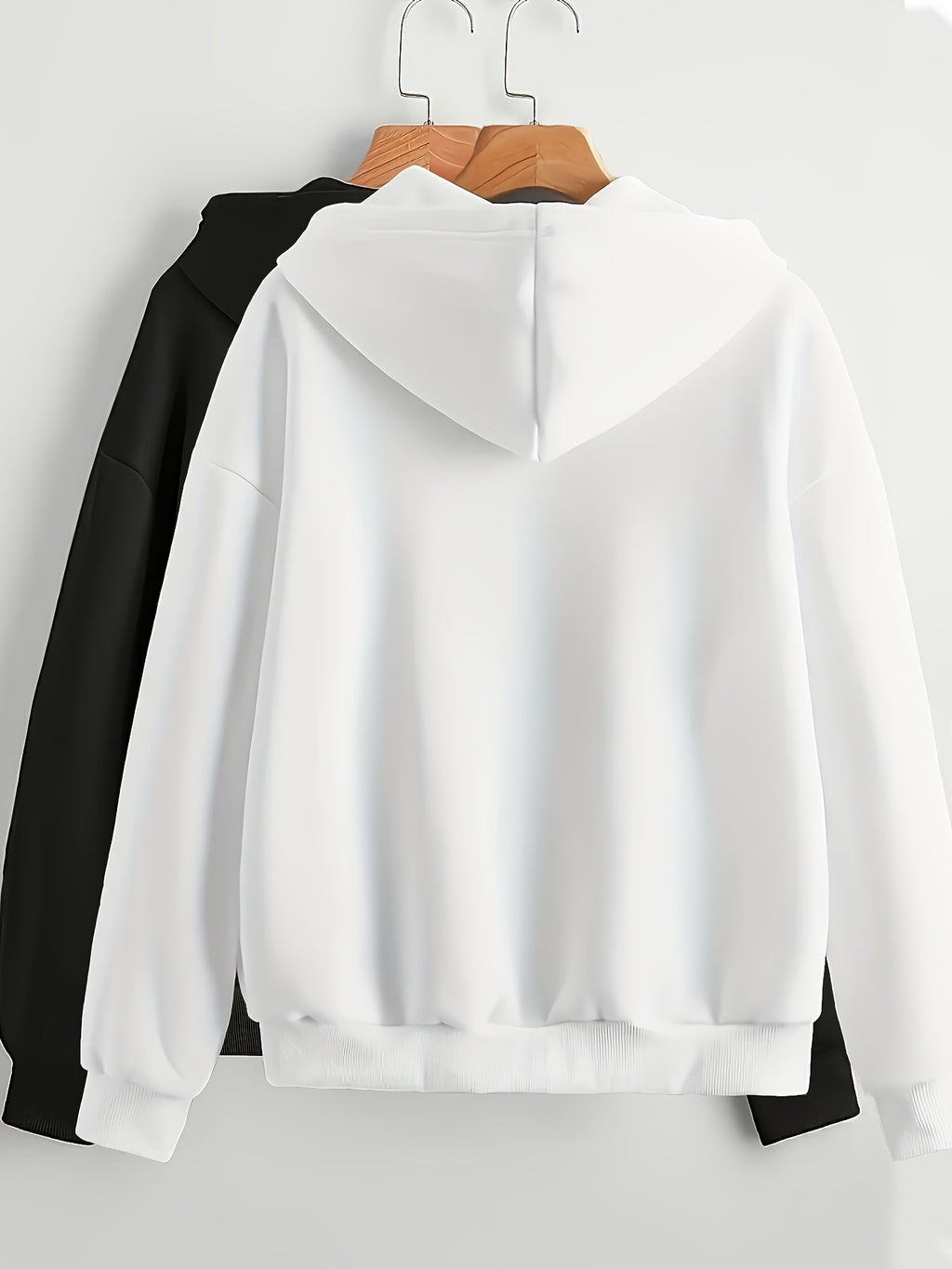 This Is a Two-Piece Set Featuring a Solid Color, Drawstring, Zip-Up Hoodie with Pockets, Designed for Women in a Casual Sporty Style   OAXG White+black / S