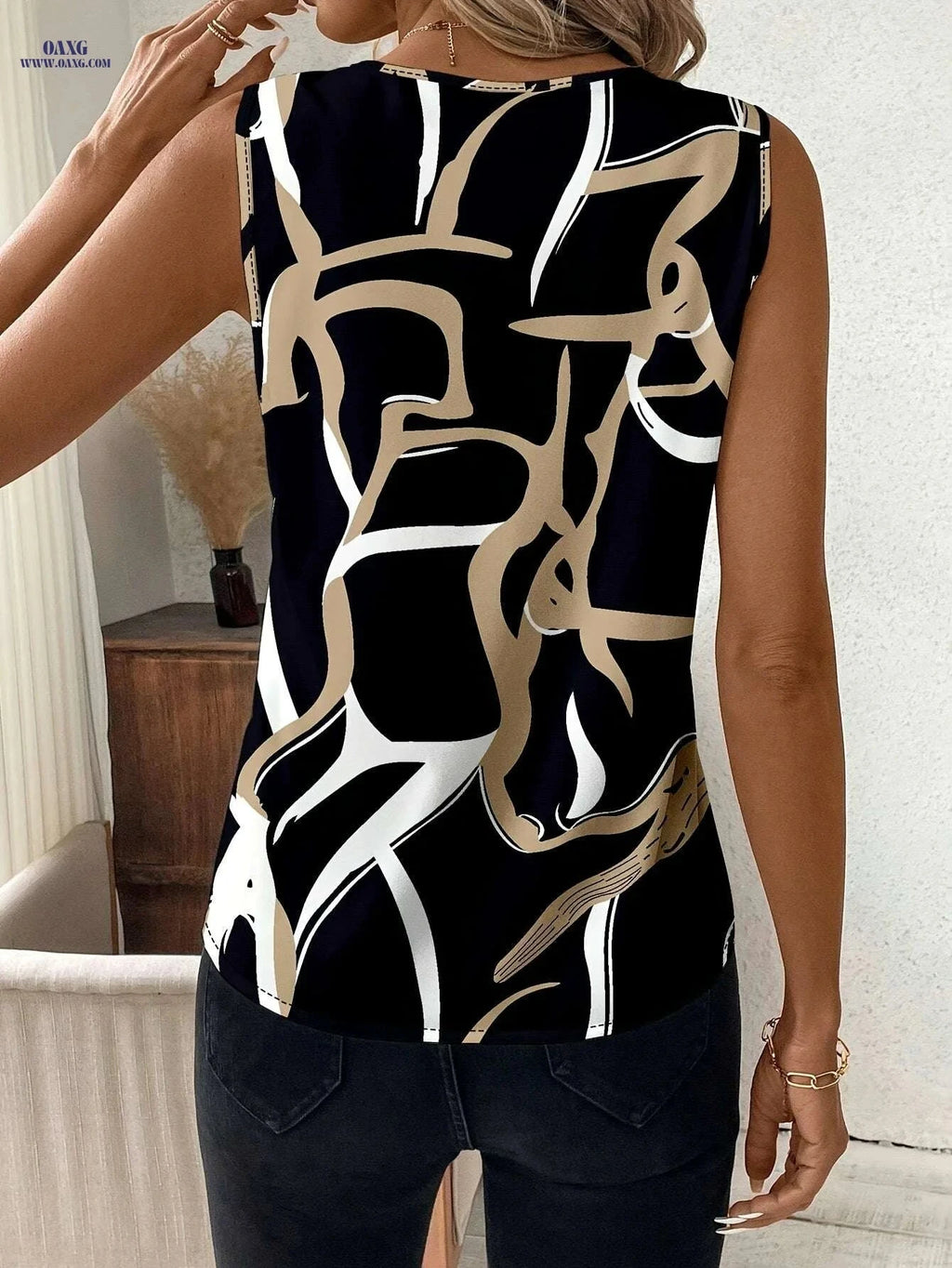 Tingyun Women’s Sleeveless V-Neck Tank Top - Geometric Print, Black & Beige   OAXG Multicolor 1 / S