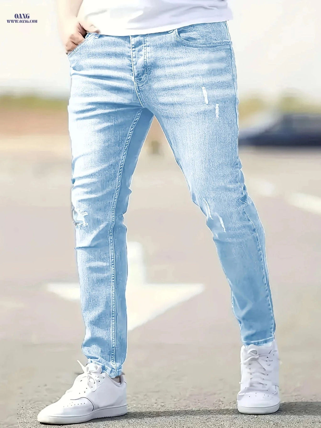 Trendy Men's Slim-Fit Ripped Jeans - Stylish Denim for All Seasons   OAXG 