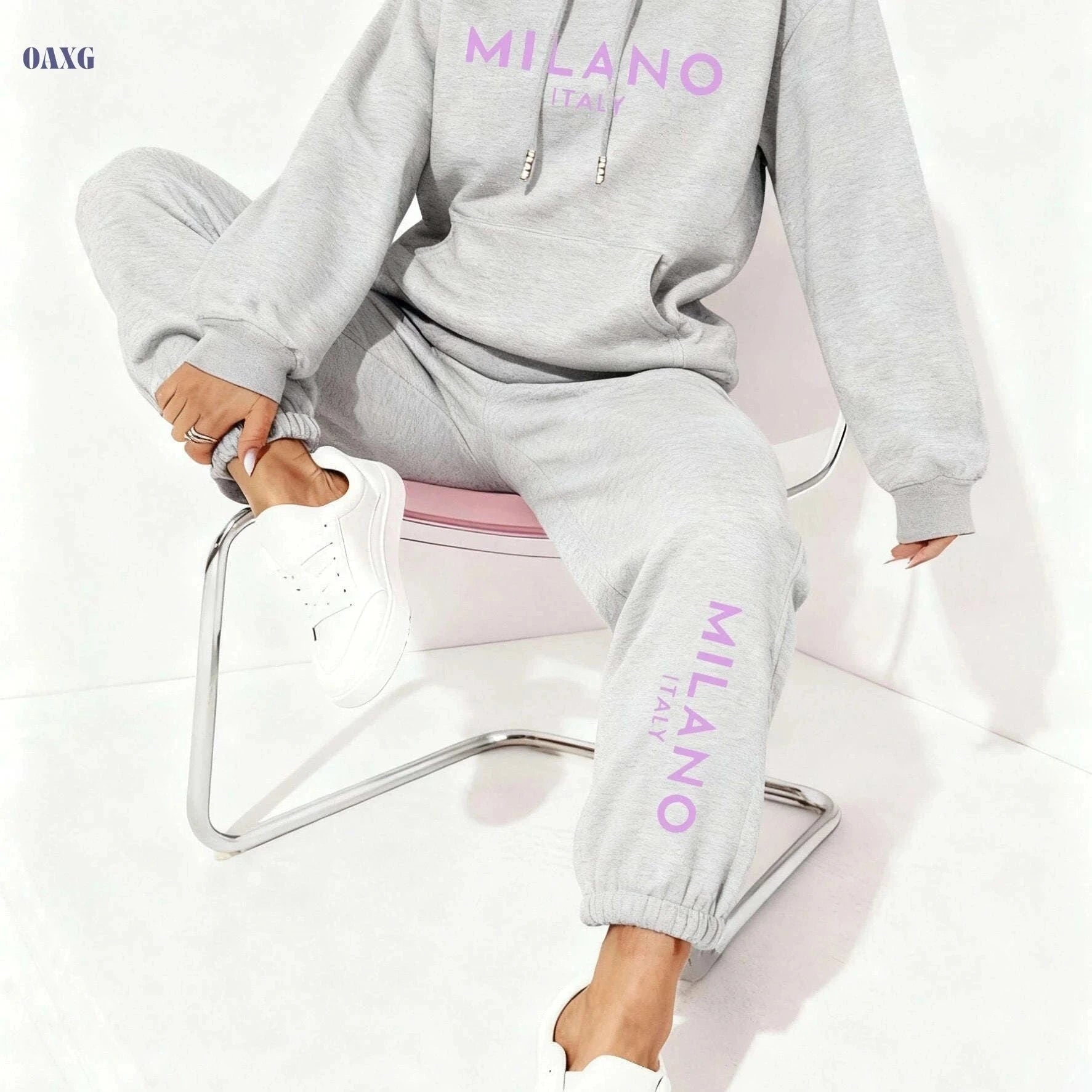 Trendy Women’s Hooded Sweatshirt Outfit - Long Sleeve & Drawstring   OAXG Apricot / XS