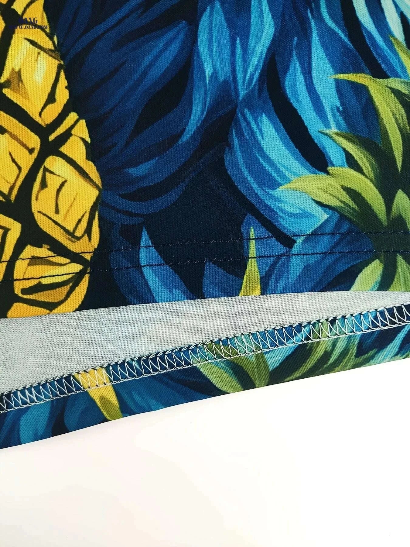 Tropical Print Men's Swim Trunks - Casual Style for Beach & Pool   OAXG 