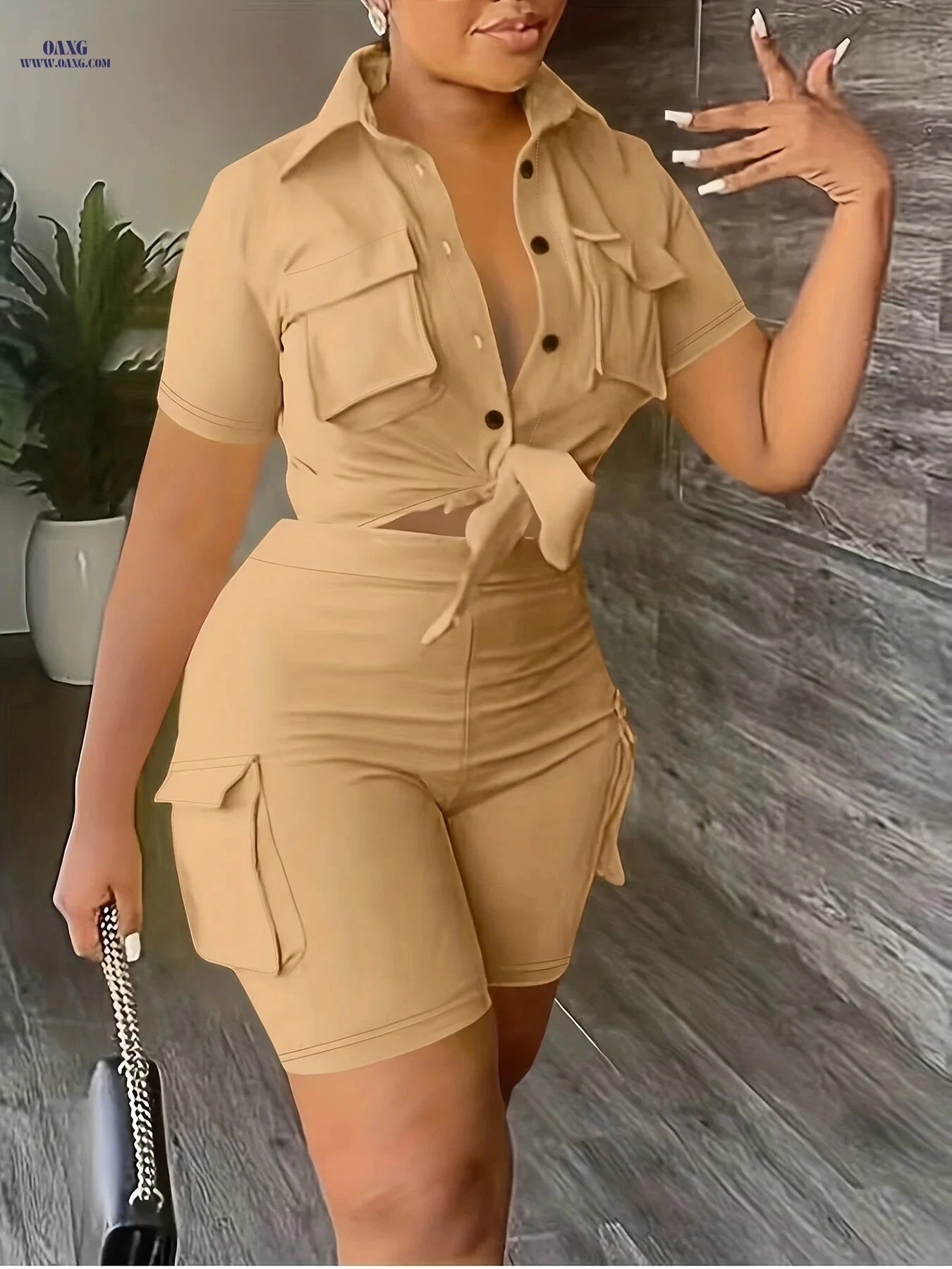 Urban Style Women's Short-Sleeve Shirt & Solid Color Shorts Set   OAXG 