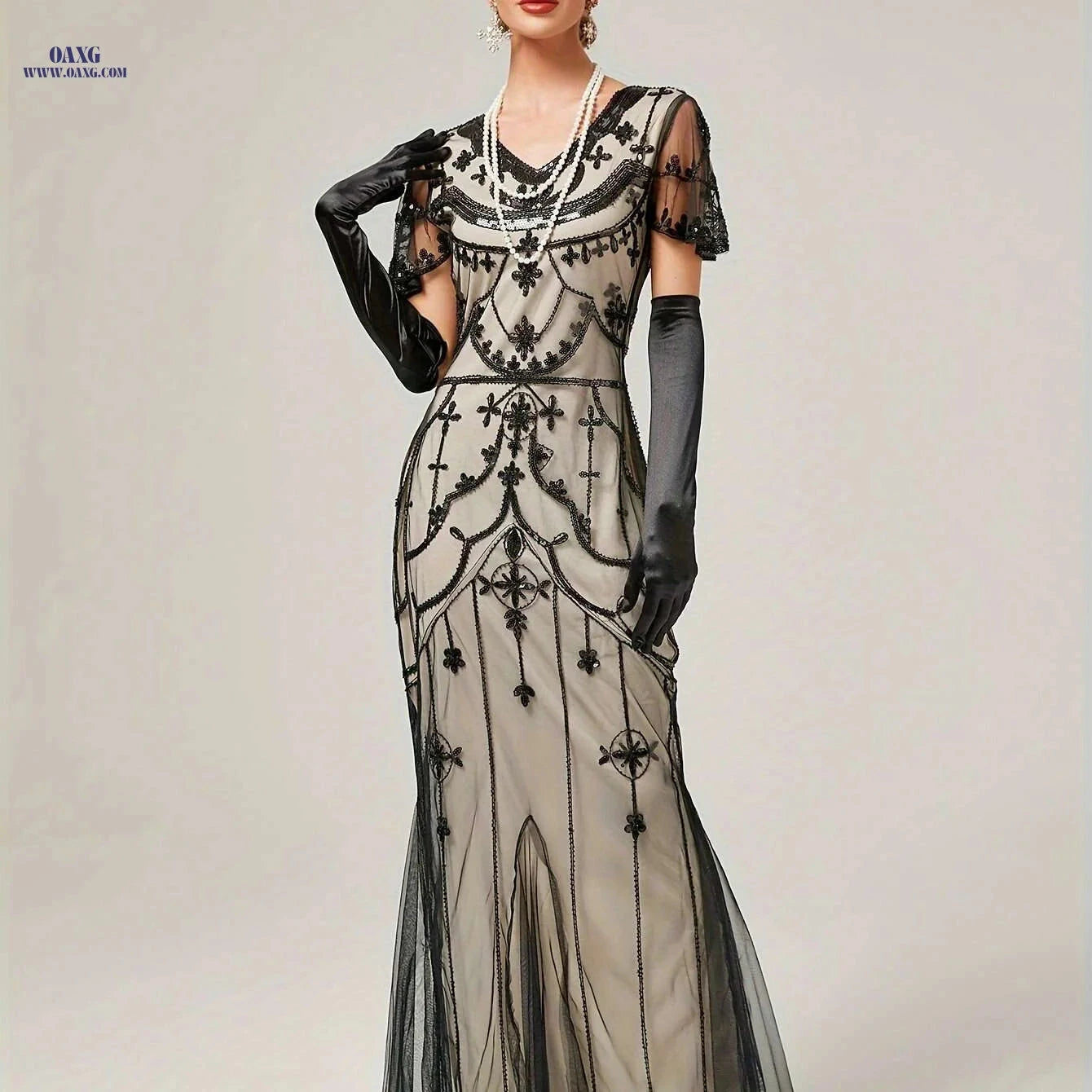 Vintage 1920s Gatsby Sequin Flapper Dress - Elegant Tassel Detail   OAXG Black Golden / S