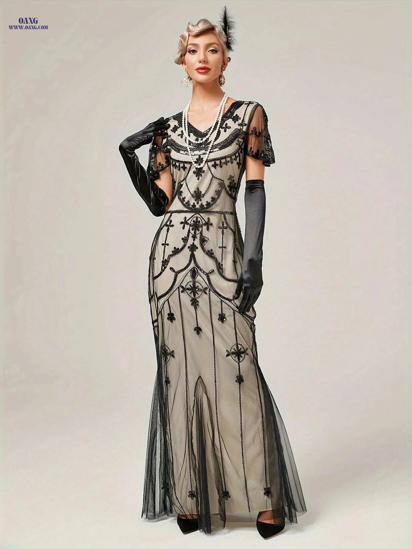 Vintage 1920s Gatsby Sequin Flapper Dress - Elegant Tassel Detail   OAXG Black Golden / S