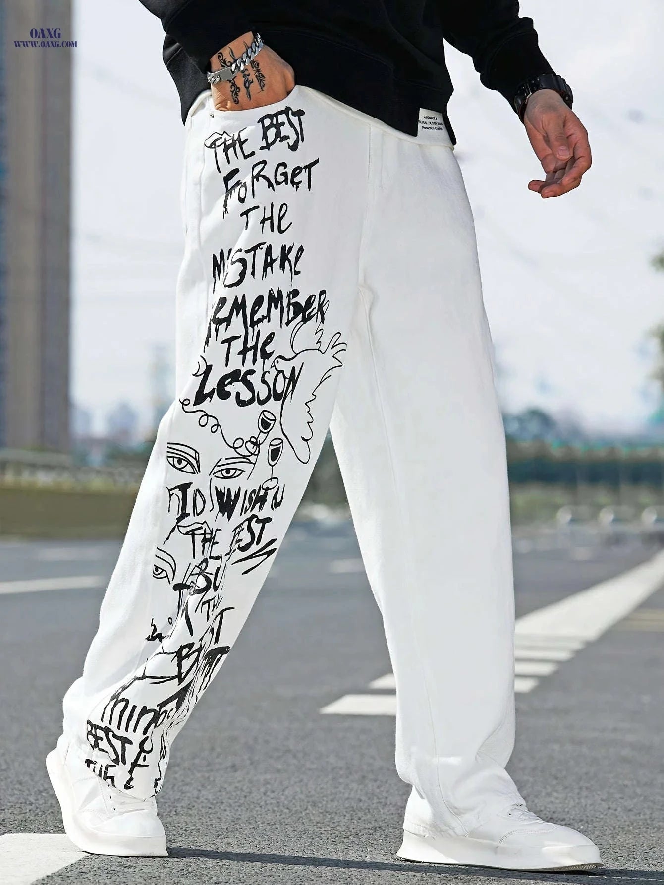 White Classic Men's Denim Jeans - Graffiti Lettering Casual Pants   OAXG 