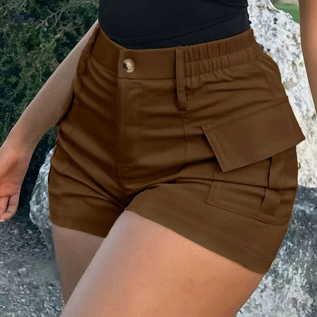 Women's Black High-Waisted Cargo Shorts - Lightweight & Casual Style   OAXG 