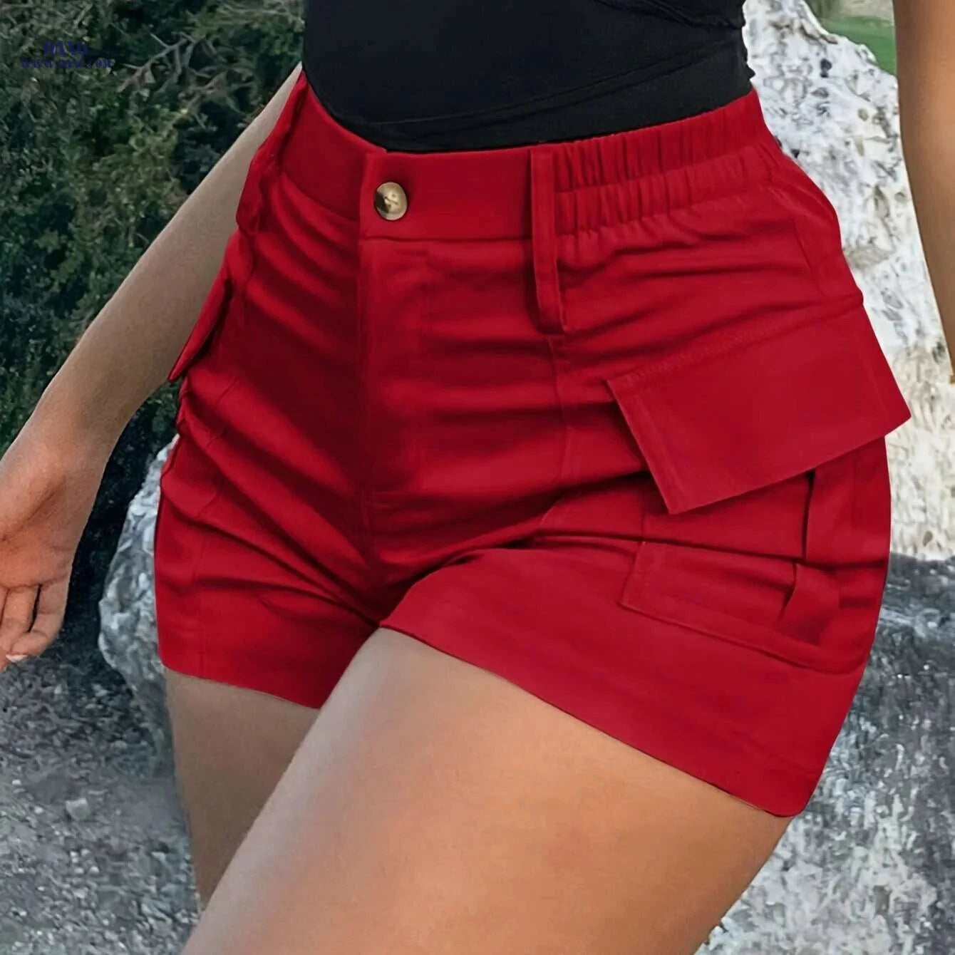 Women's Black High-Waisted Cargo Shorts - Lightweight & Casual Style   OAXG 