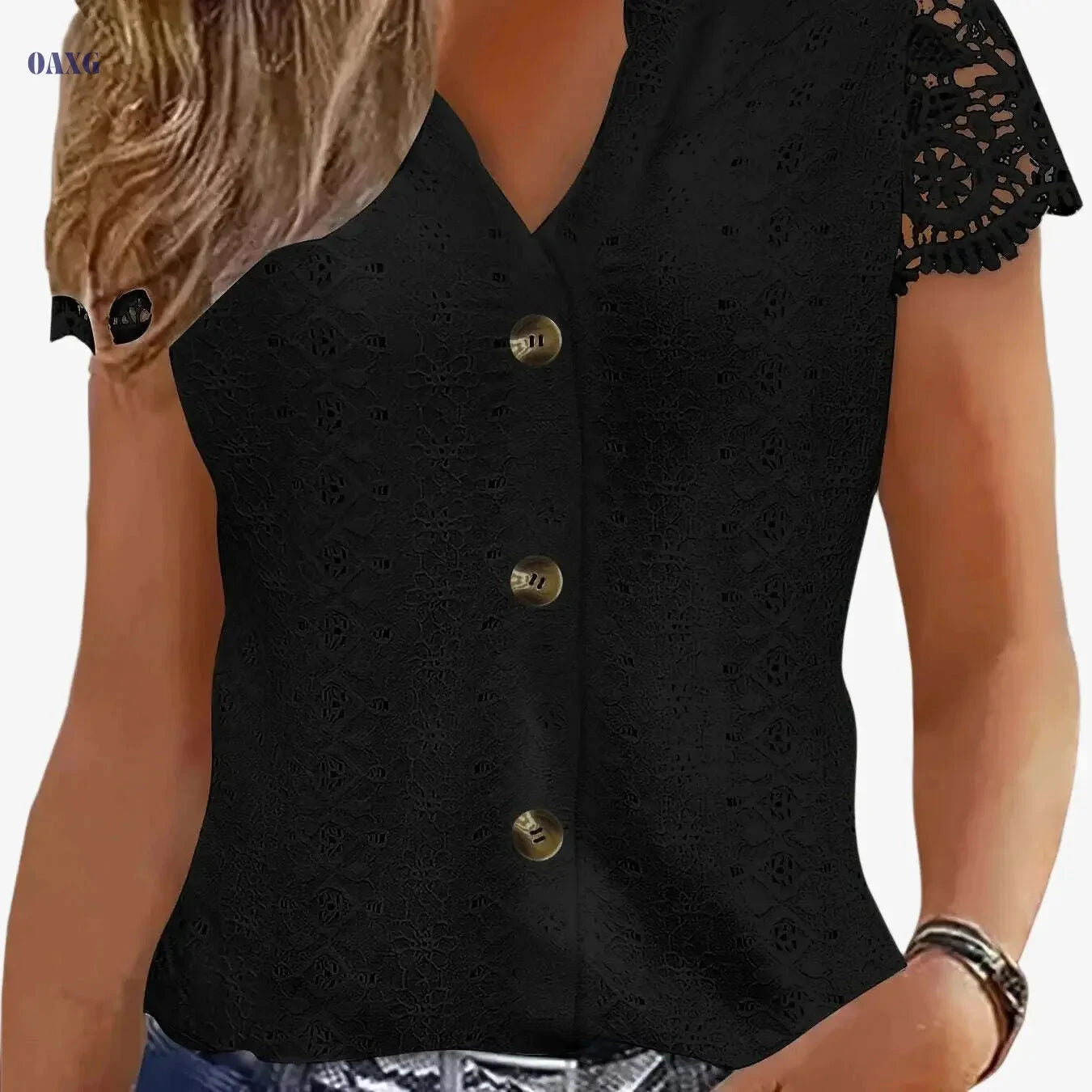 Women's Black V-Neck Lace Trim Tee - Casual Summer Short Sleeve   OAXG 