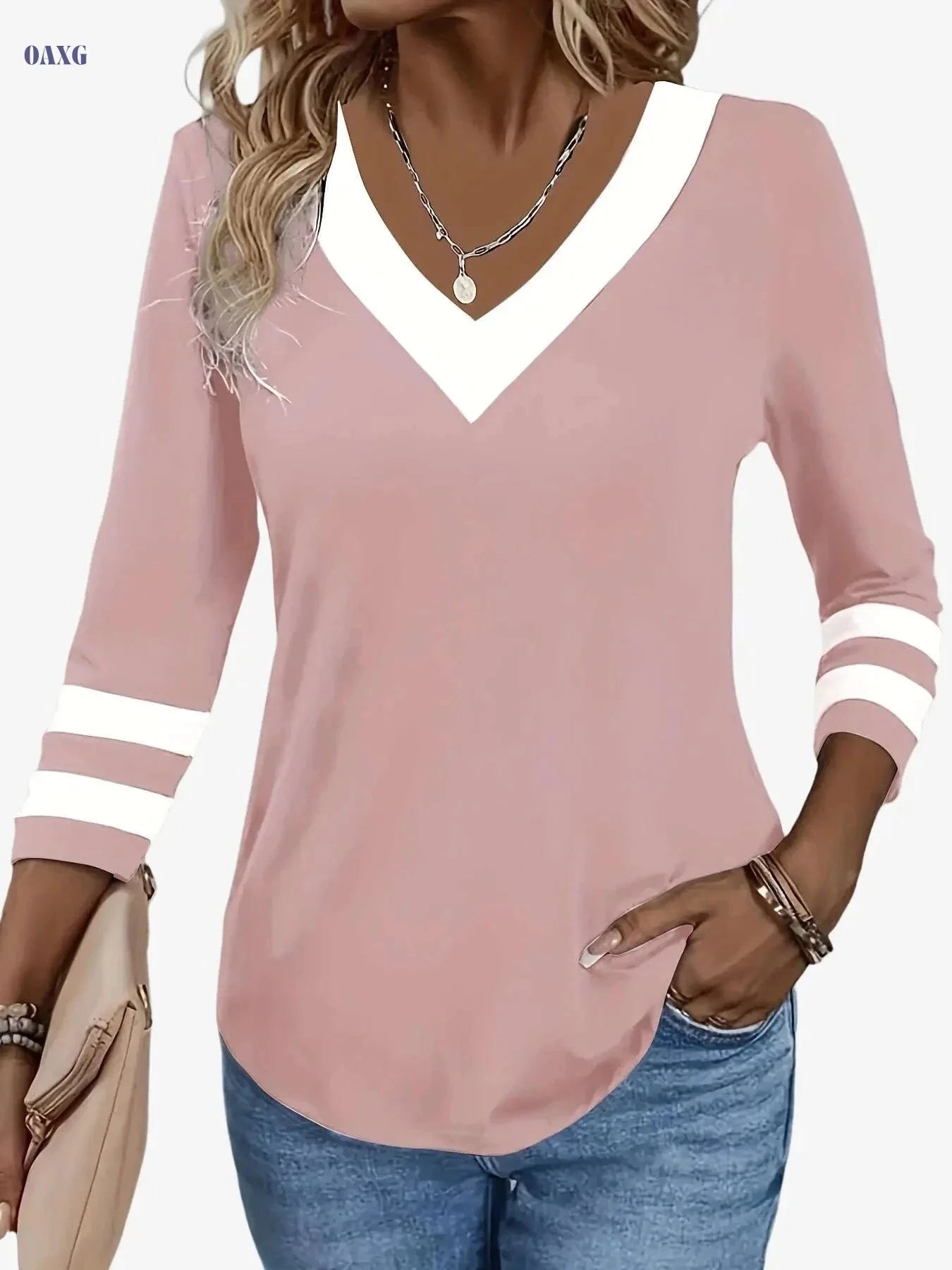 Women's Black & White Color-Blocked V-Neck T-Shirt - Casual Elegance   OAXG 