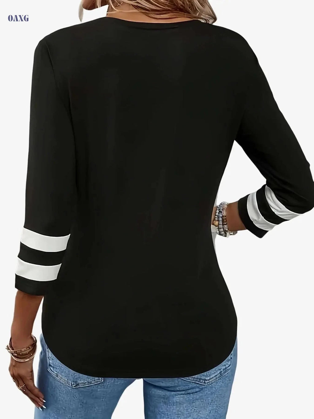 Women's Black & White Color-Blocked V-Neck T-Shirt - Casual Elegance   OAXG 