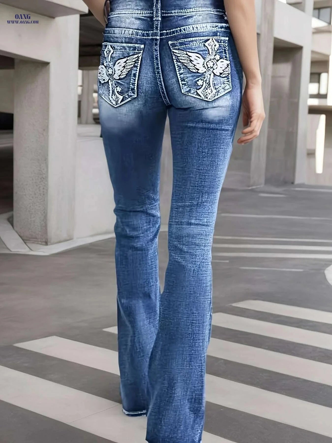 Women's Butterfly Print Flared Jeans - High Stretch Denim for Spring   OAXG 