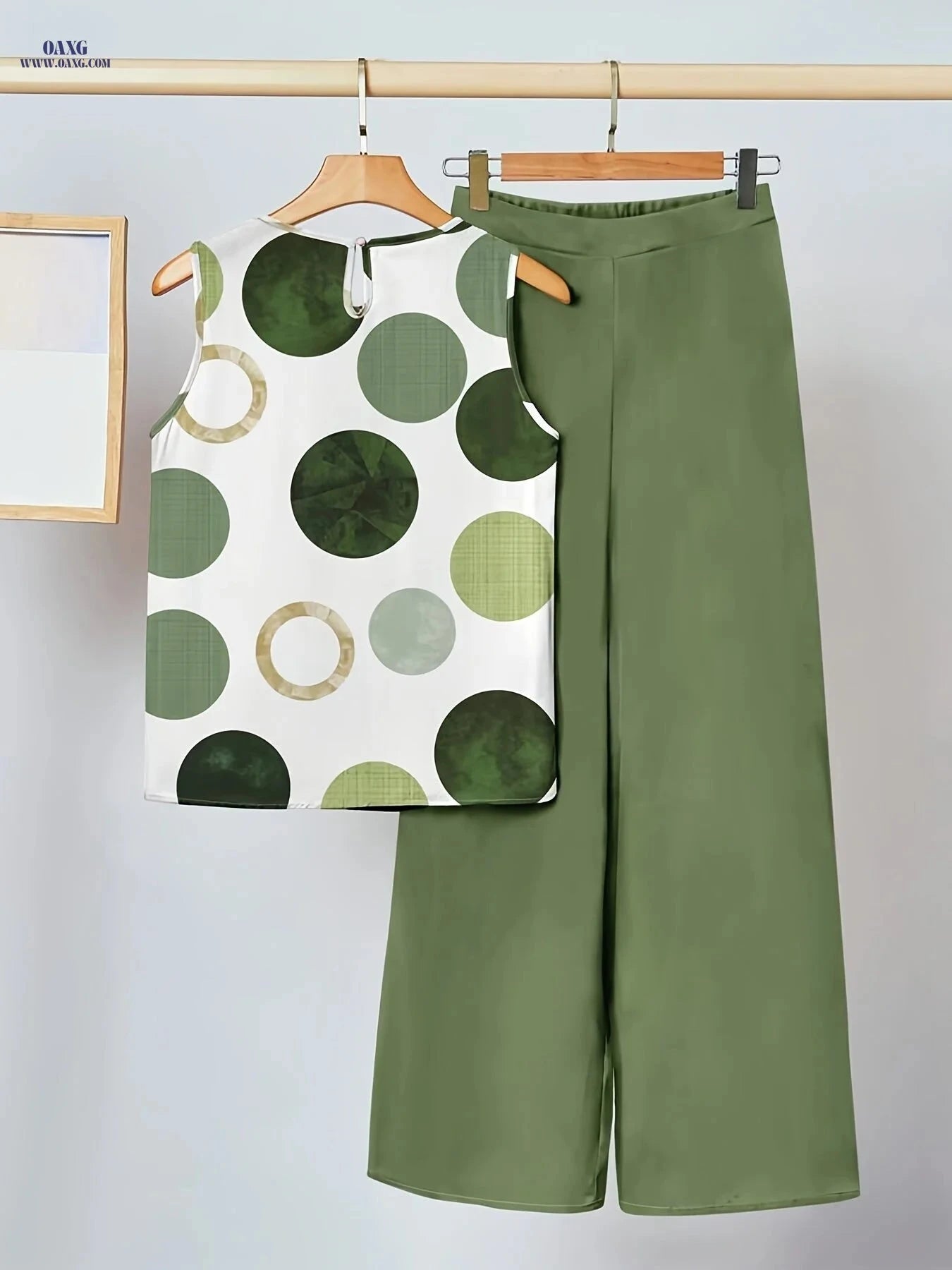 Women's Casual Polka Dot Set - Sleeveless Top & High-Waist Pants   OAXG 