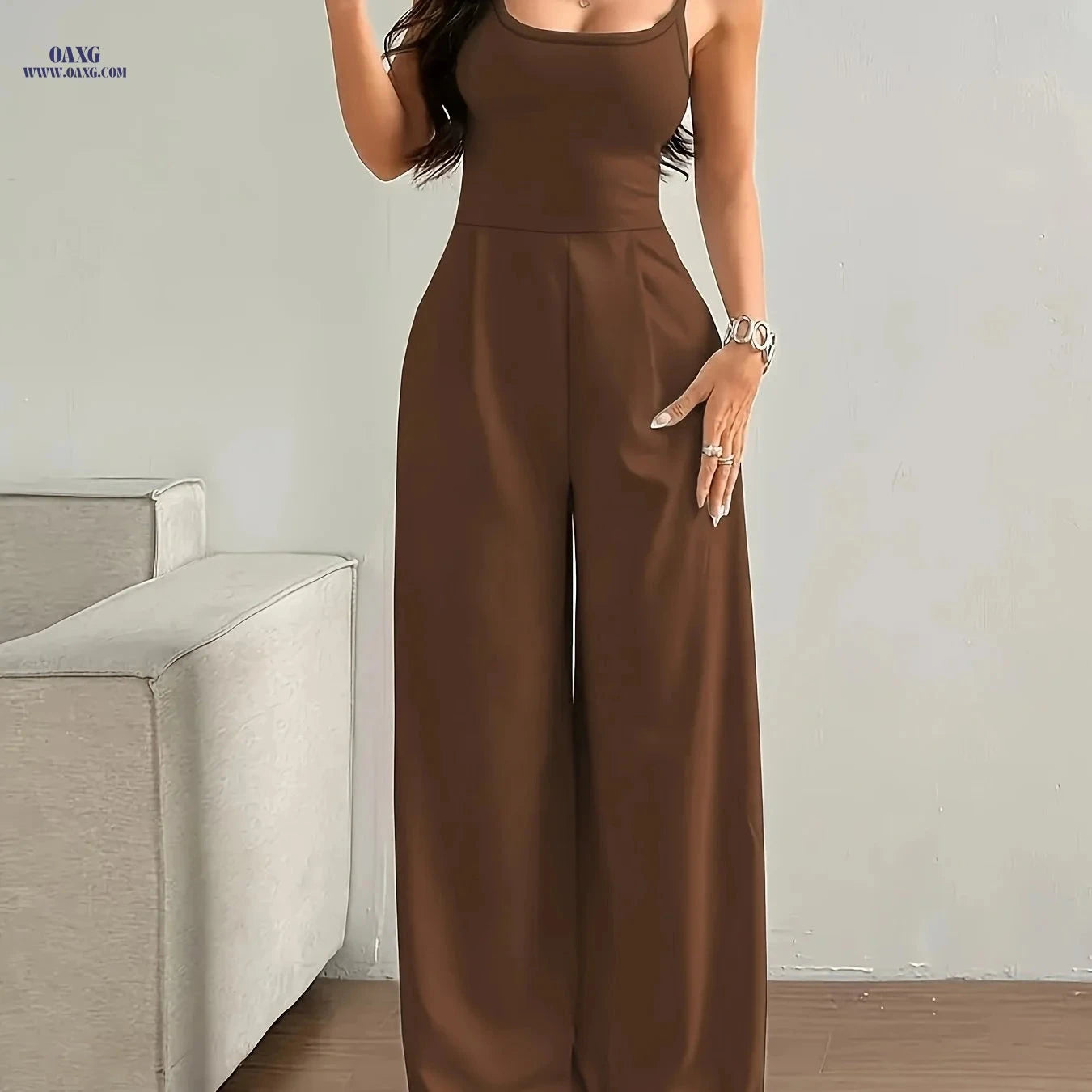 Women's Casual Sleeveless Jumpsuit - Elegant Halter Neck Design   OAXG 