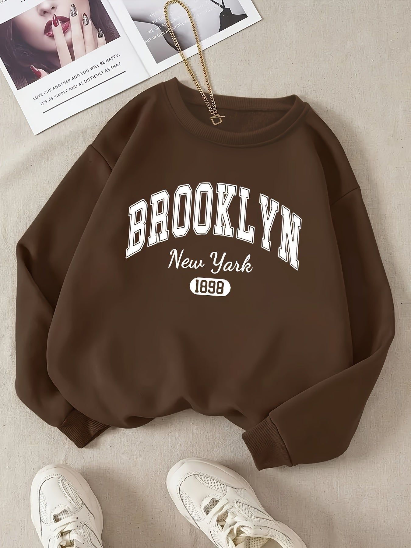 Women's Crewneck Sweatshirt - Brooklyn Letter Graphic Print Fashion   OAXG Coffee Brown / XS