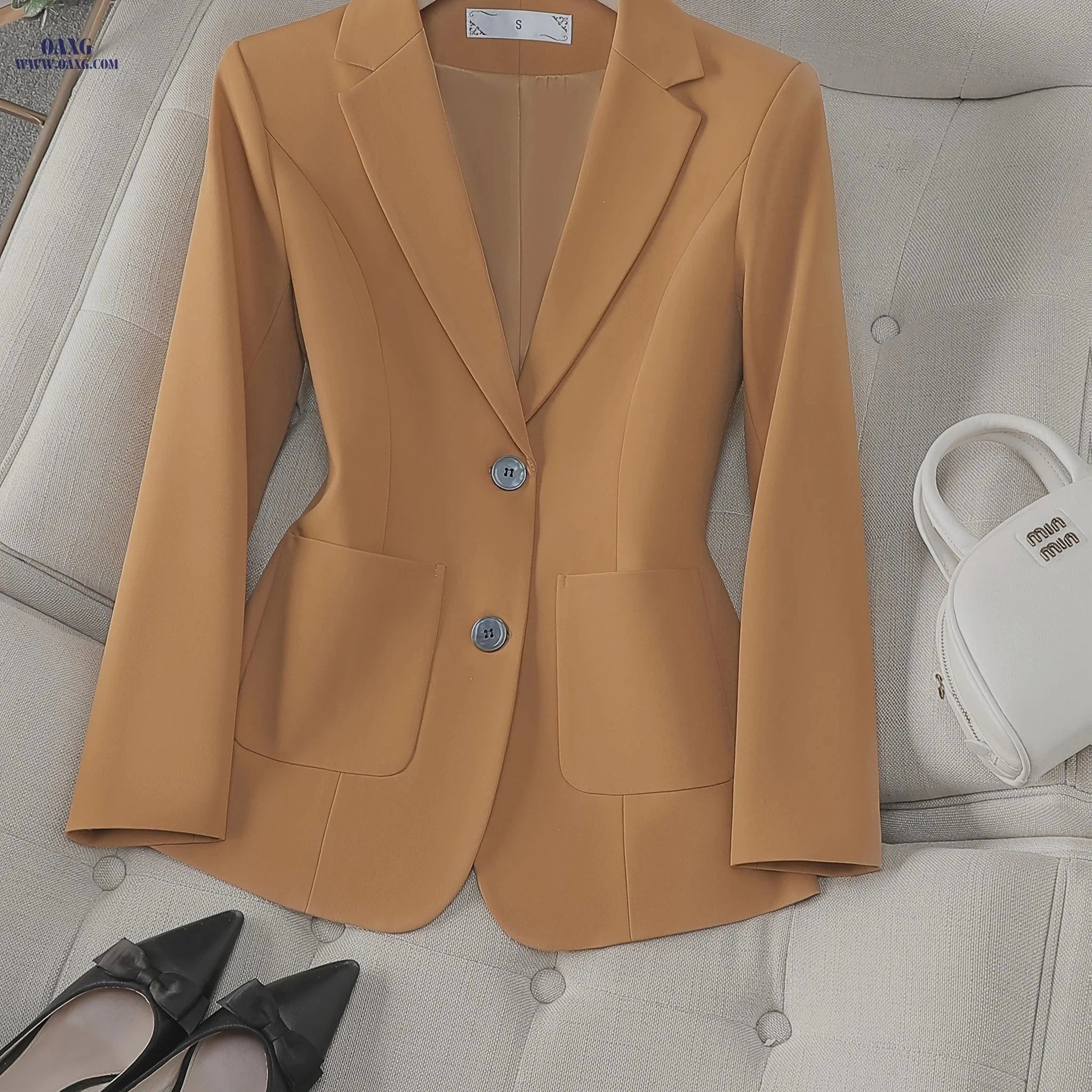 Women's Double-Pocket Blazer - Elegant Button-Front with Lapel   OAXG 
