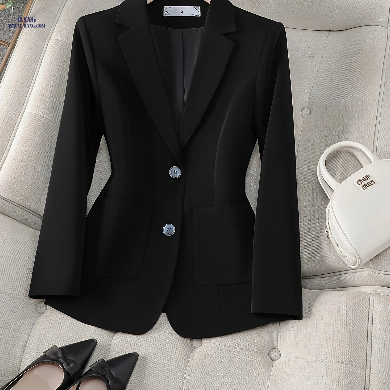 Women's Double-Pocket Blazer - Elegant Button-Front with Lapel   OAXG White / XS