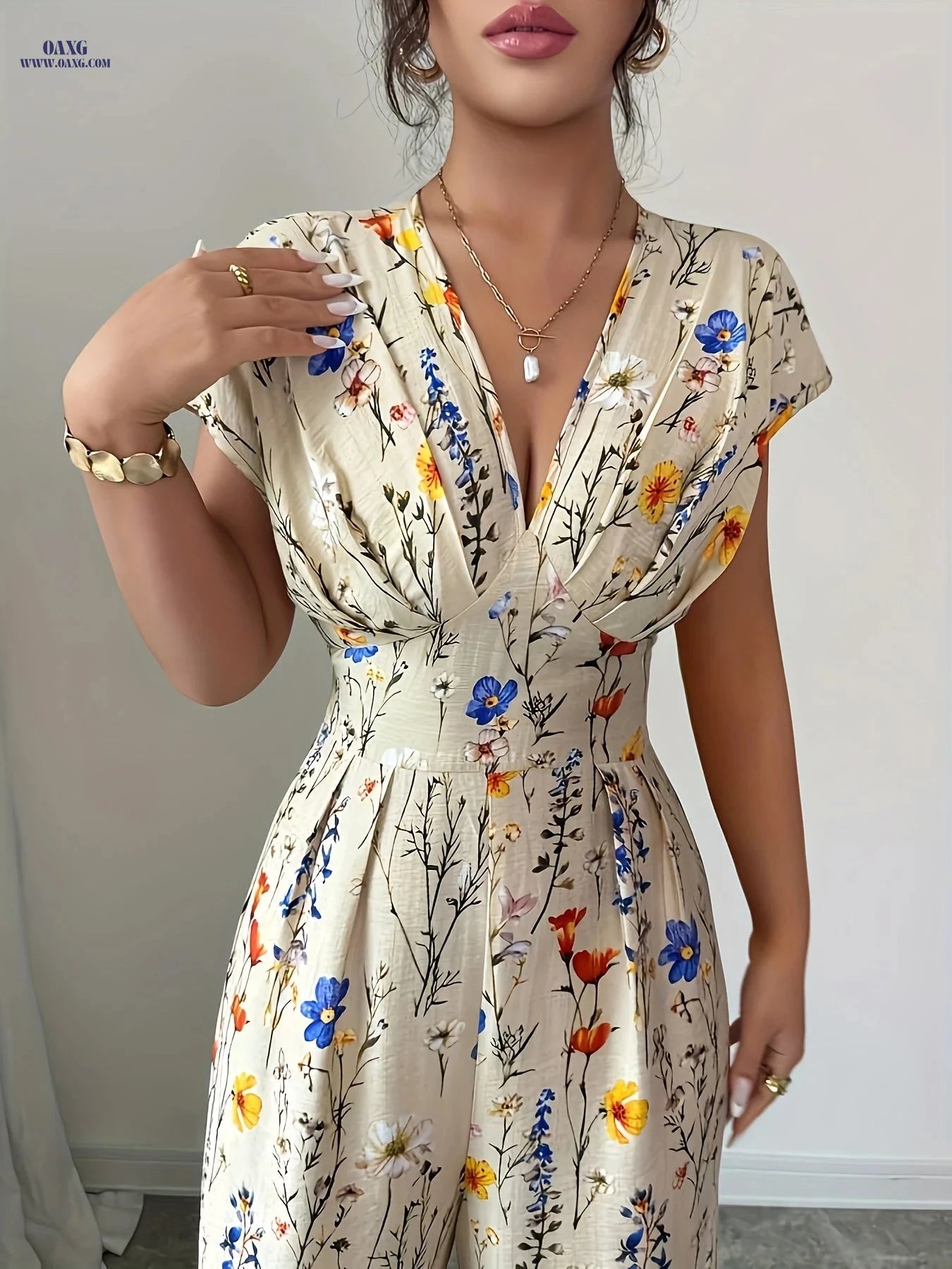 Women's Elegant Floral Print Jumpsuit - V-neck, All-Season Style   OAXG 