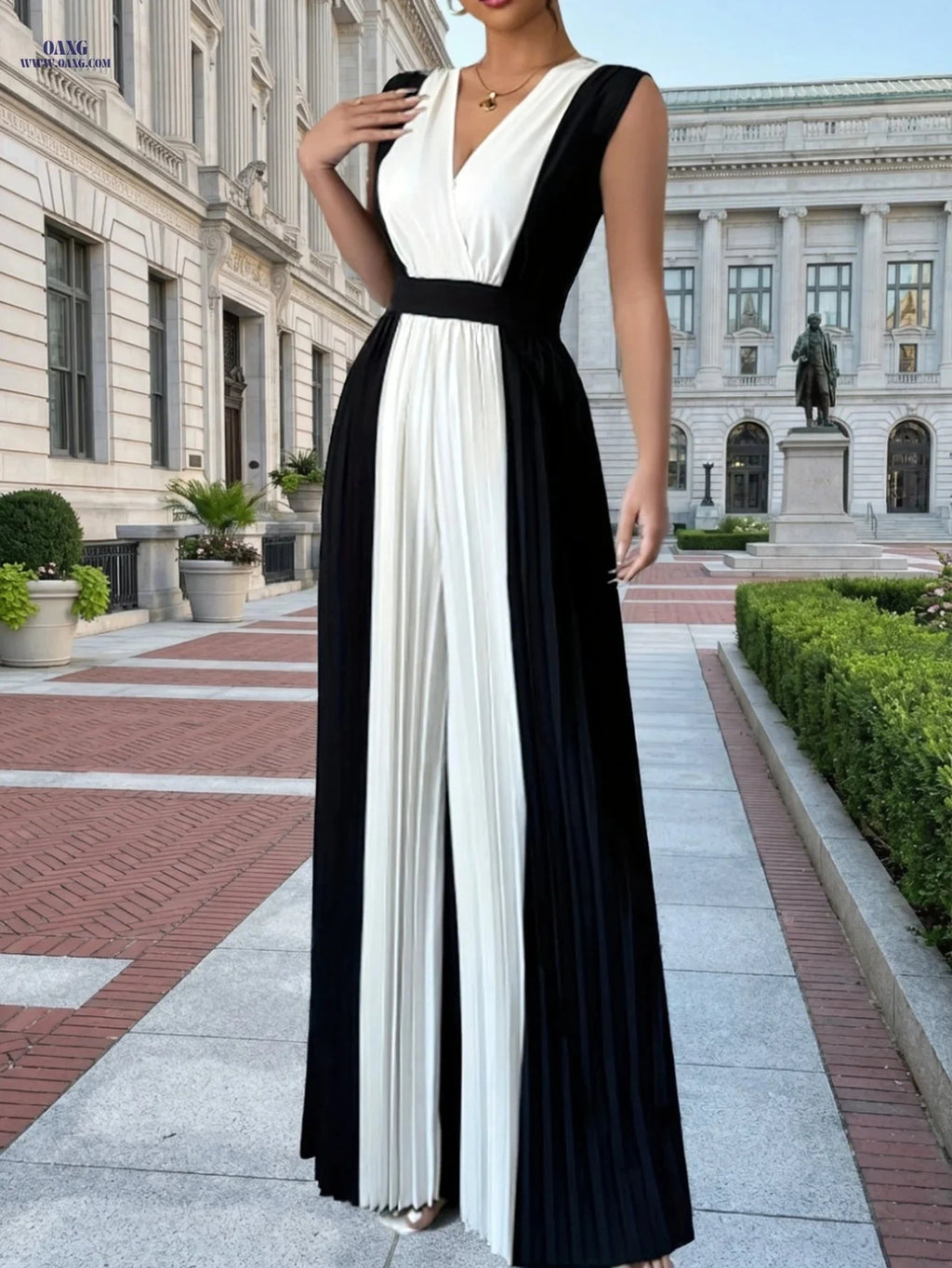 Women’s Elegant Jumpsuit - Stylish V-Neck Design for Summer Wear   OAXG Black And White Color / S