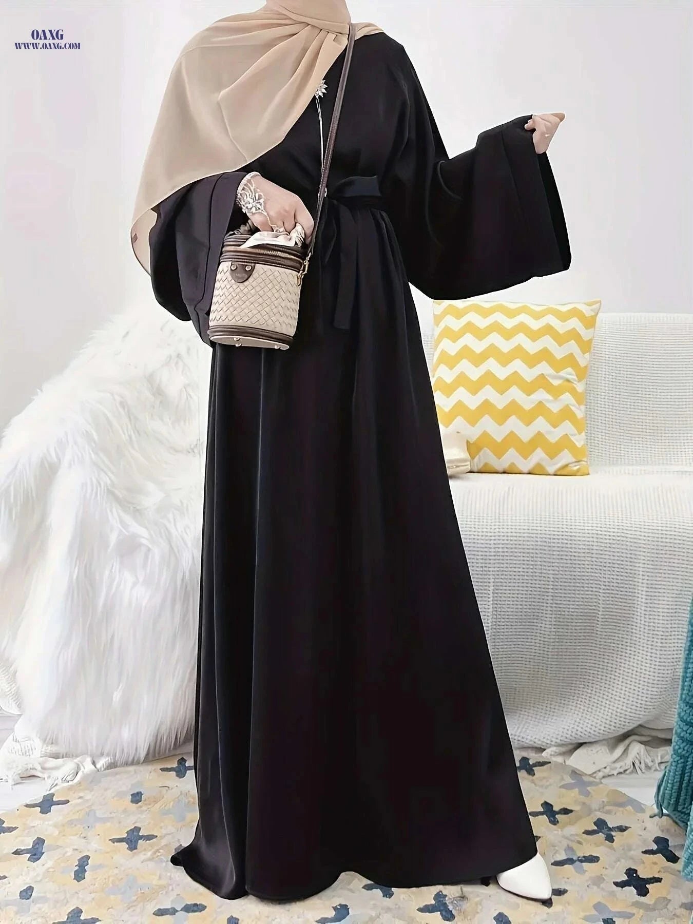 Women's Elegant Long Sleeve Abaya - Modest Solid Color Dress   OAXG 