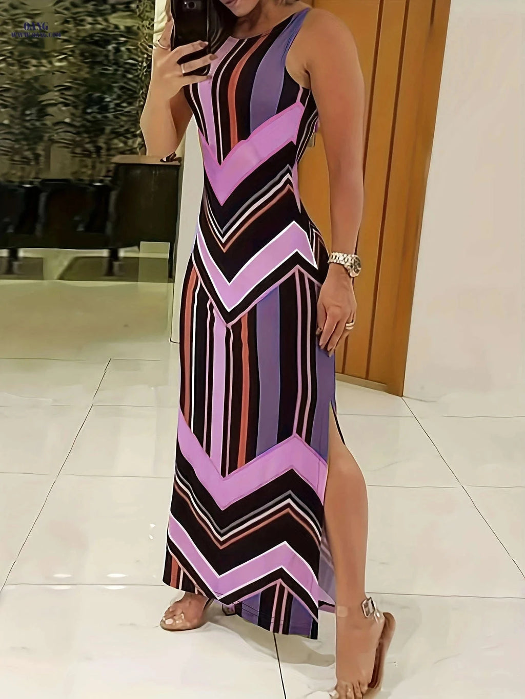 Women's Elegant Sleeveless Maxi Dress - Chic Geometric Pattern Style   OAXG 