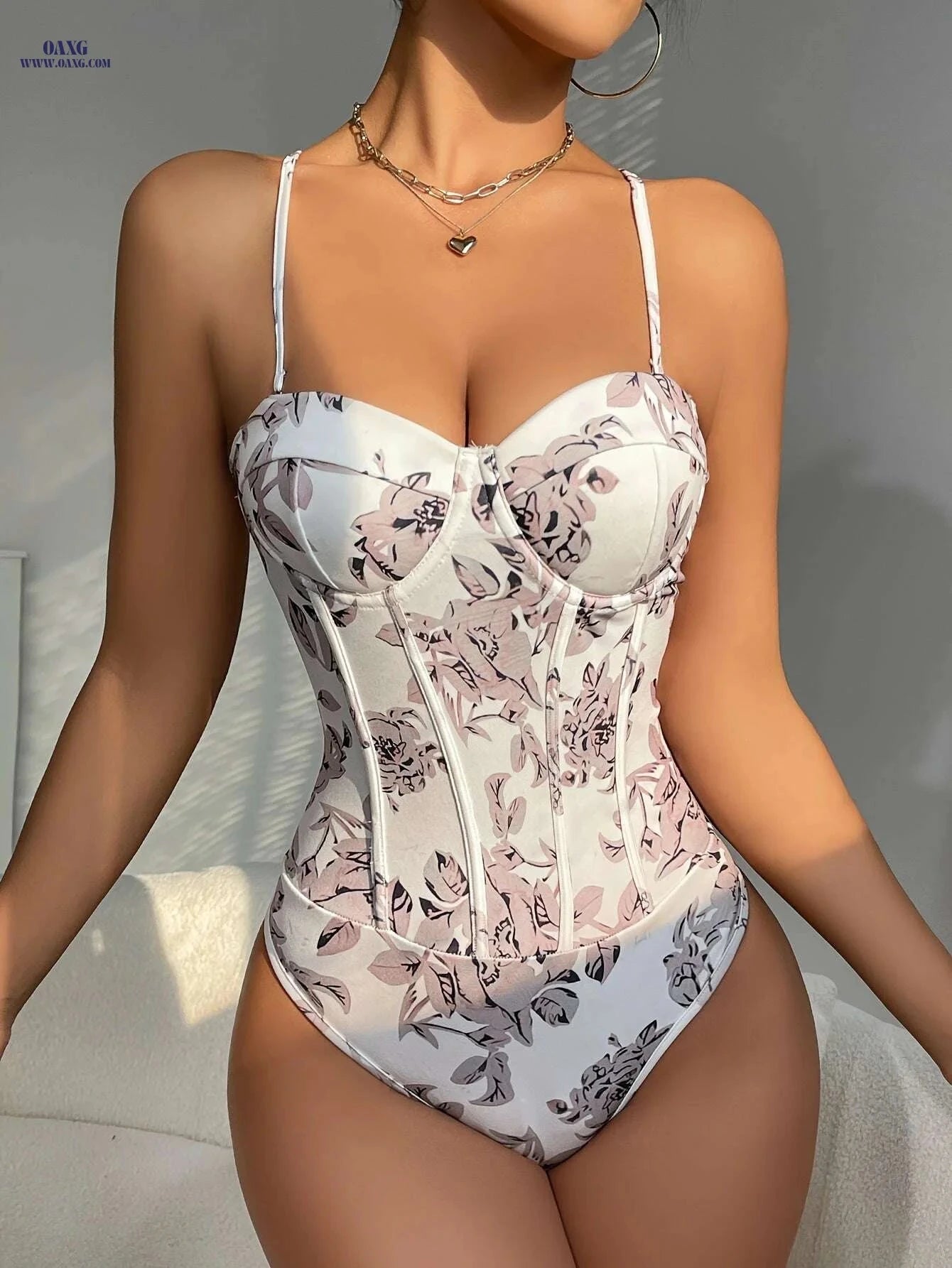 Women's Floral Print Bodysuit - Sexy V-Neck, Sleeveless Design   OAXG Mixed Color / S
