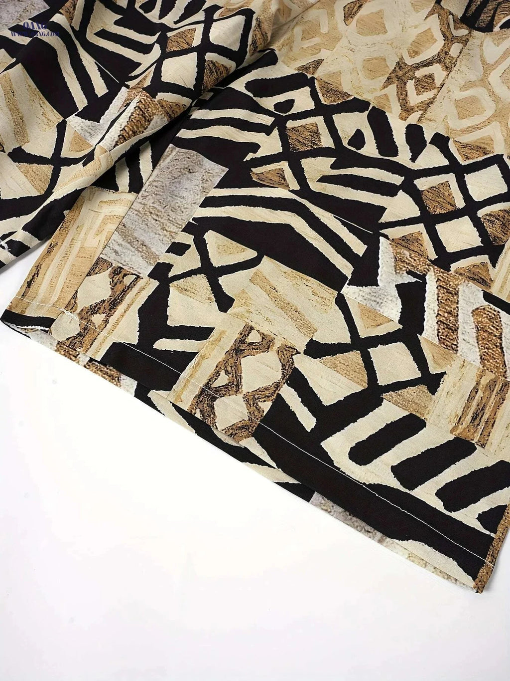 Women's Geometric Print Casual Shorts - Black & Beige All-Season Wear   OAXG 