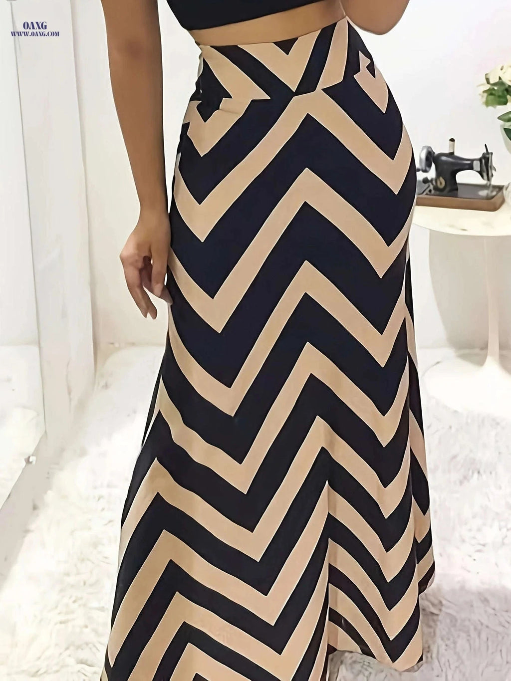 Women's Geometric Print Maxi Skirt - High-Waisted Flared Elegance   OAXG 