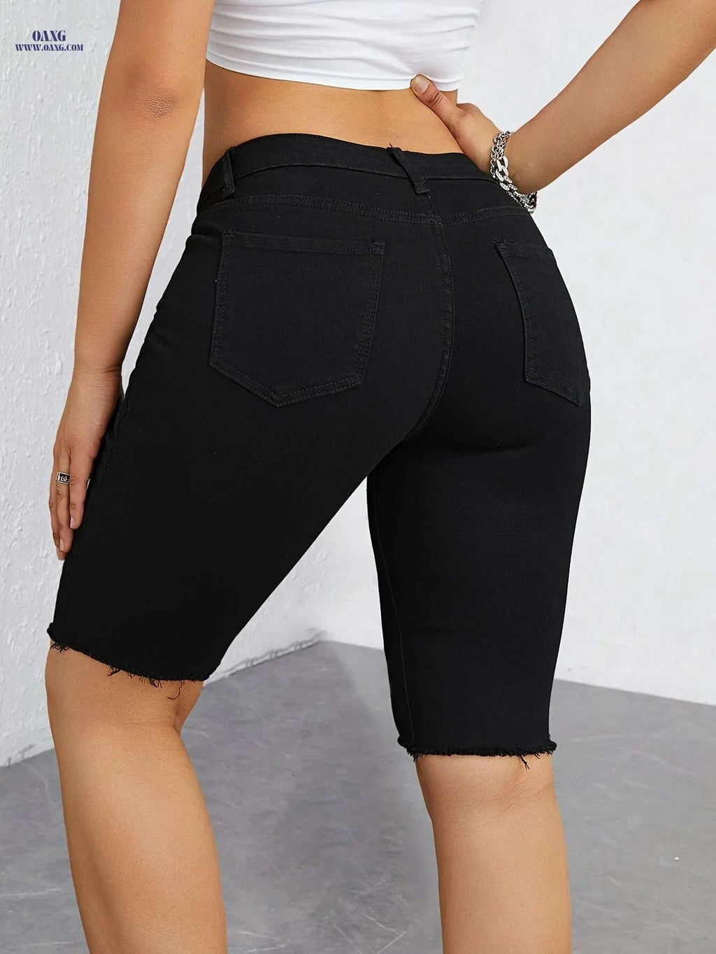 Women's High-Waist Stretch Denim Shorts - Skinny Fit, Button Closure   OAXG 