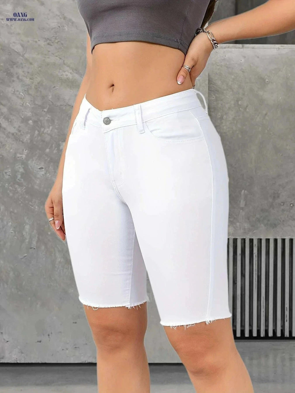 Women's High-Waisted Denim Shorts - Slim Fit, Raw Hem, Stretchy   OAXG White / XS