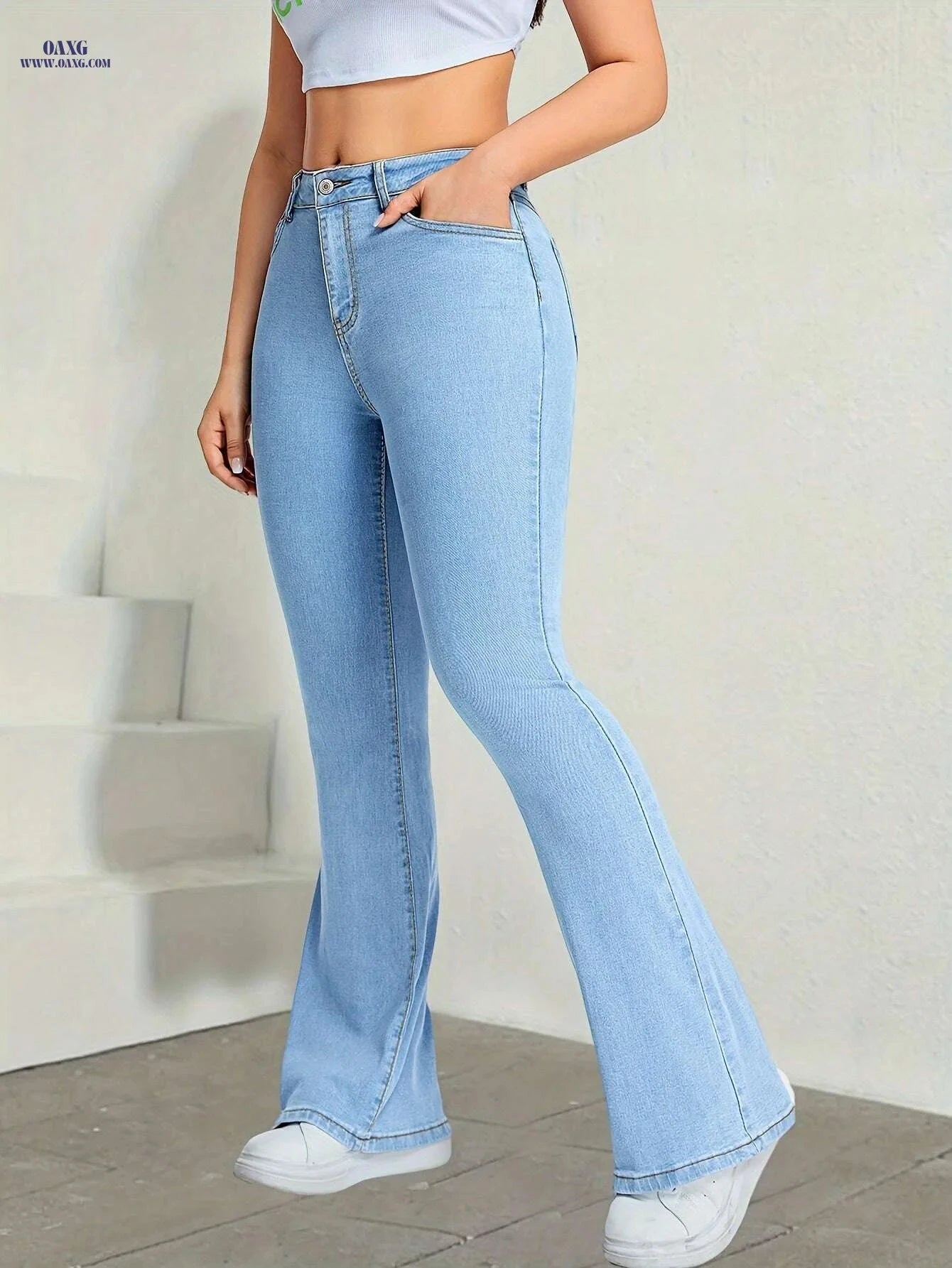 Women's High-Waisted Flared Jeans - Light Blue Stretch Denim   OAXG Light Blue / XS