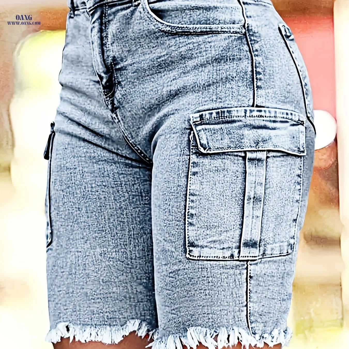 Women's High-Waisted Retro Denim Shorts - Slim Fit, Frayed Hem Style   OAXG 