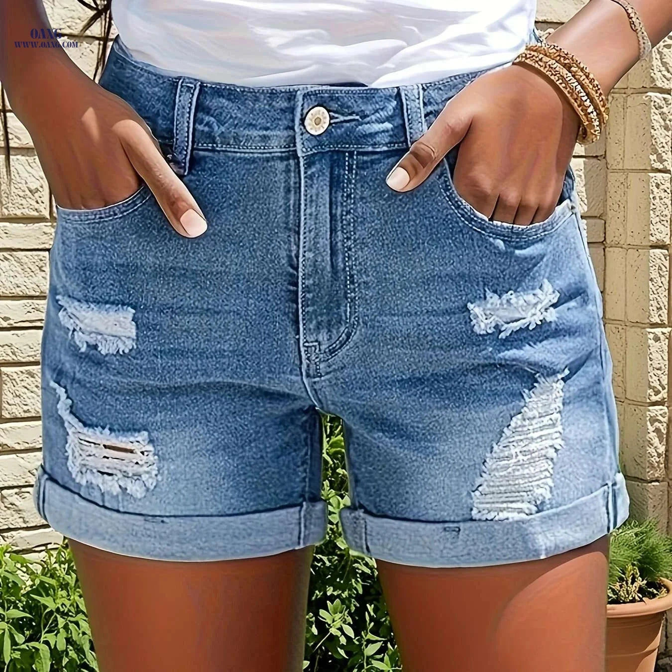 Women's High-Waisted Ripped Denim Shorts - Casual Summer Style   OAXG 