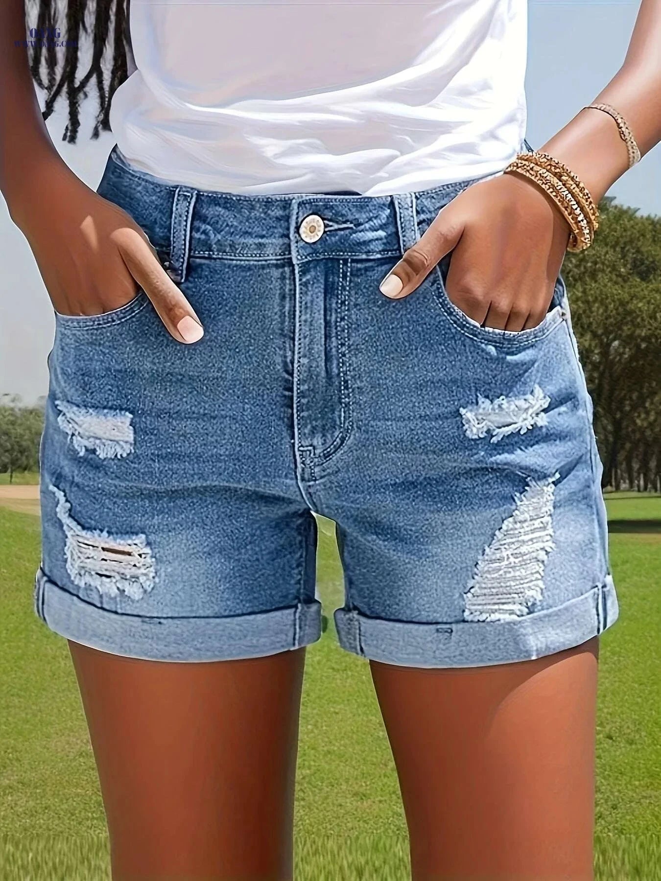 Women's High-Waisted Ripped Denim Shorts - Casual Summer Style   OAXG 