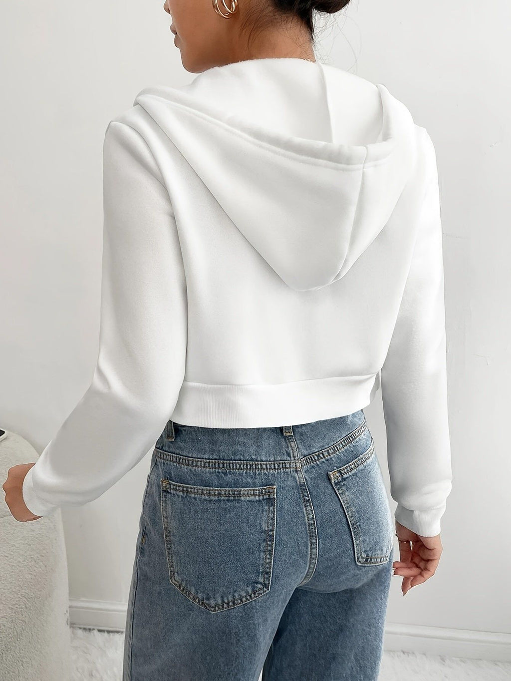 Women's Hooded Sweatshirt - Short Zip-Up Casual Athletic Top   OAXG White / S