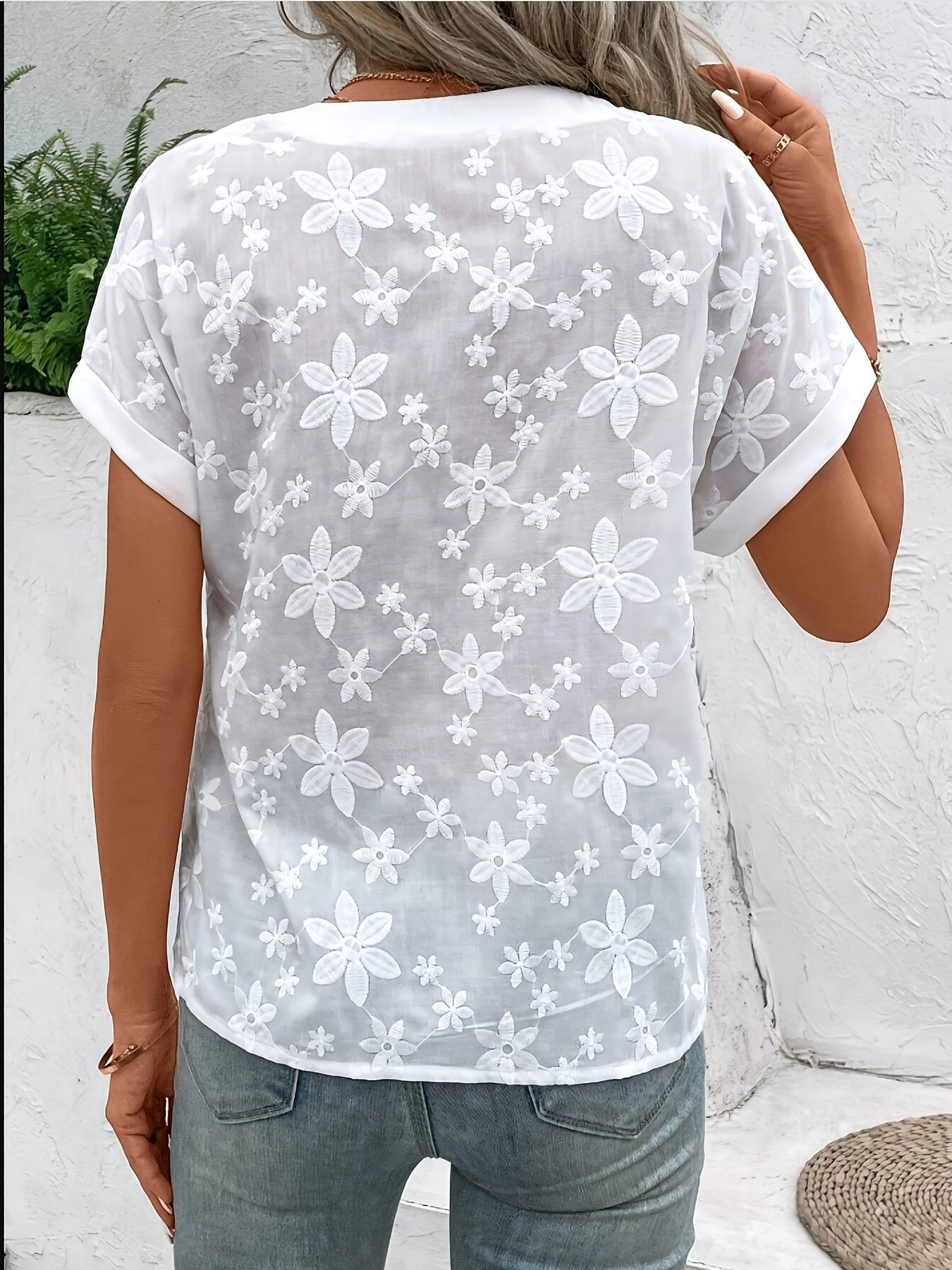 Women'S Loose White Shirt with a Summer Floral Pattern And a V-Neck Batwing Sleeve Design.   OAXG Default Title