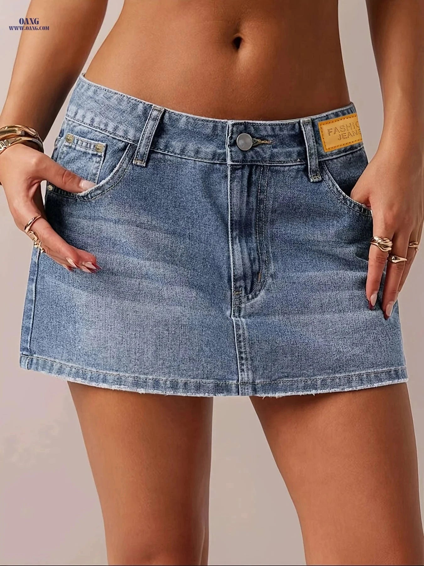 Women's Low-Rise Fitted Skirt - Non-Stretch and Solid Color   OAXG 