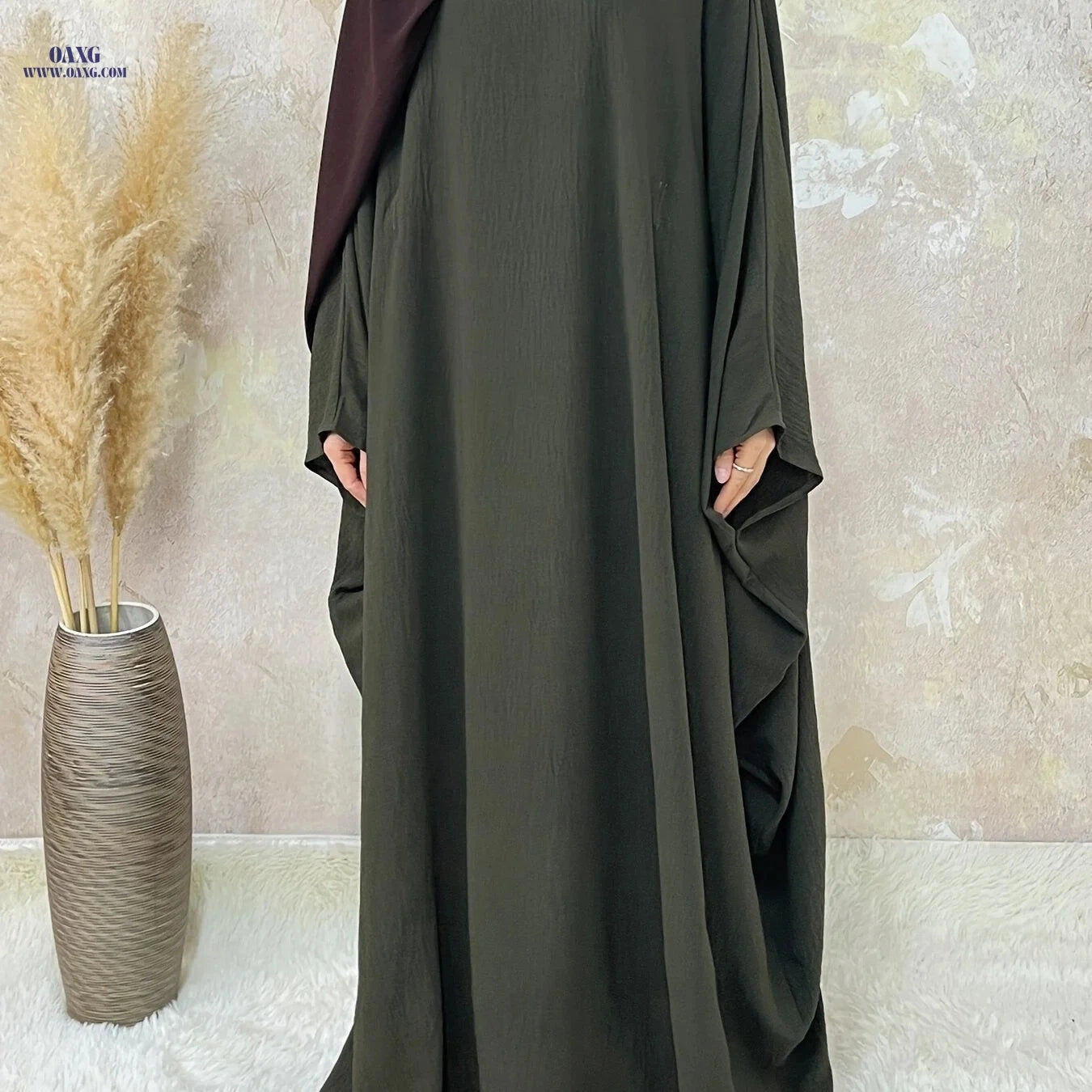 Women's Middle Eastern Abaya with Batwing Sleeves & Adjustable Belt   OAXG 