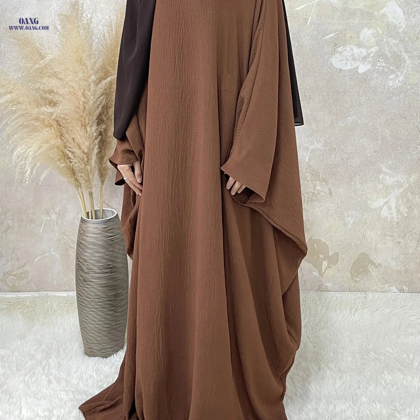 Women's Middle Eastern Abaya with Batwing Sleeves & Adjustable Belt   OAXG 