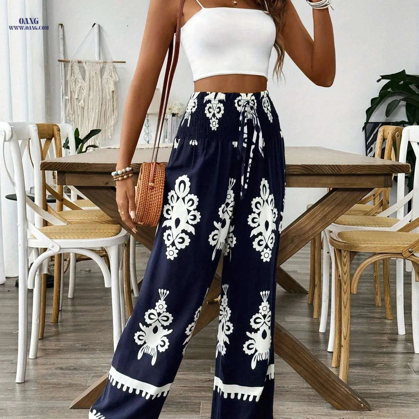 Women's Navy & White Floral Wide-Leg Pants - Elastic Waist Design   OAXG 