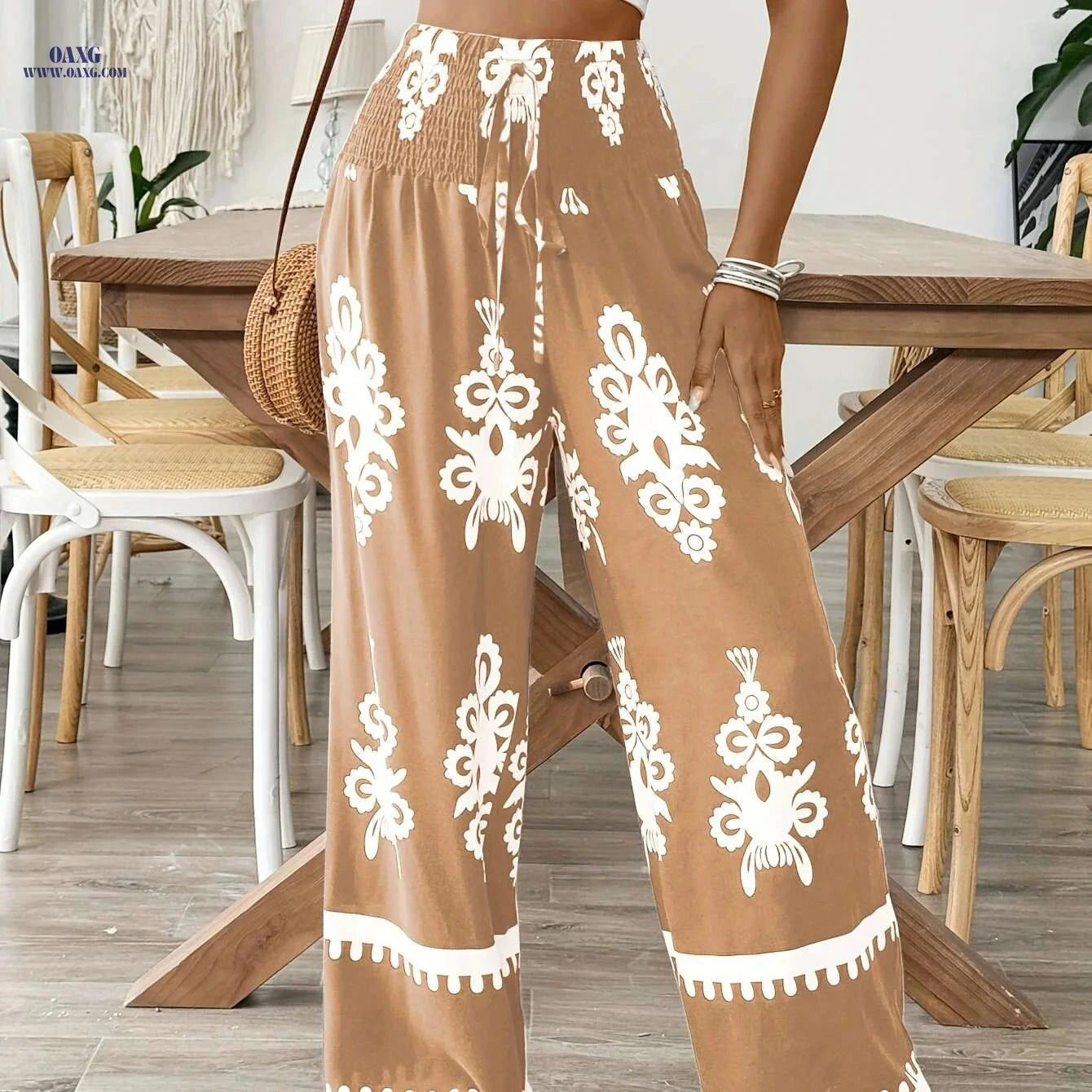 Women's Navy & White Floral Wide-Leg Pants - Elastic Waist Design   OAXG 