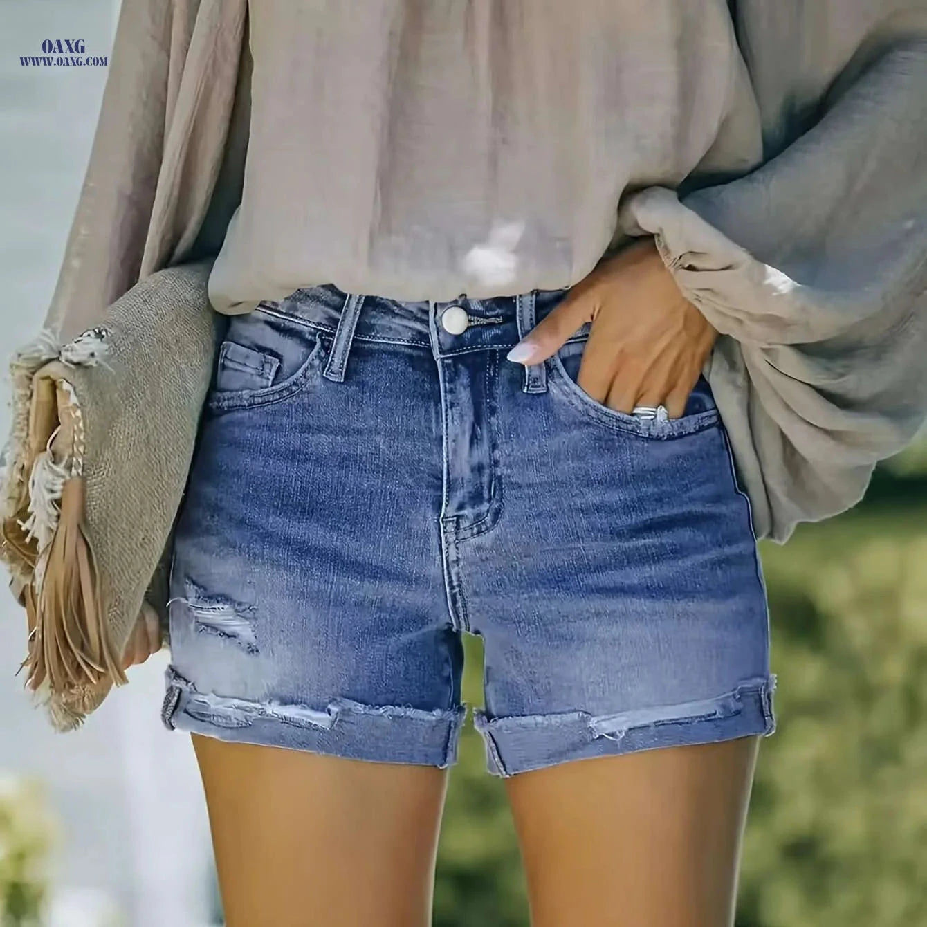 Women's Ripped Distressed Jean Shorts - Mid-Rise Frayed Hem   OAXG 