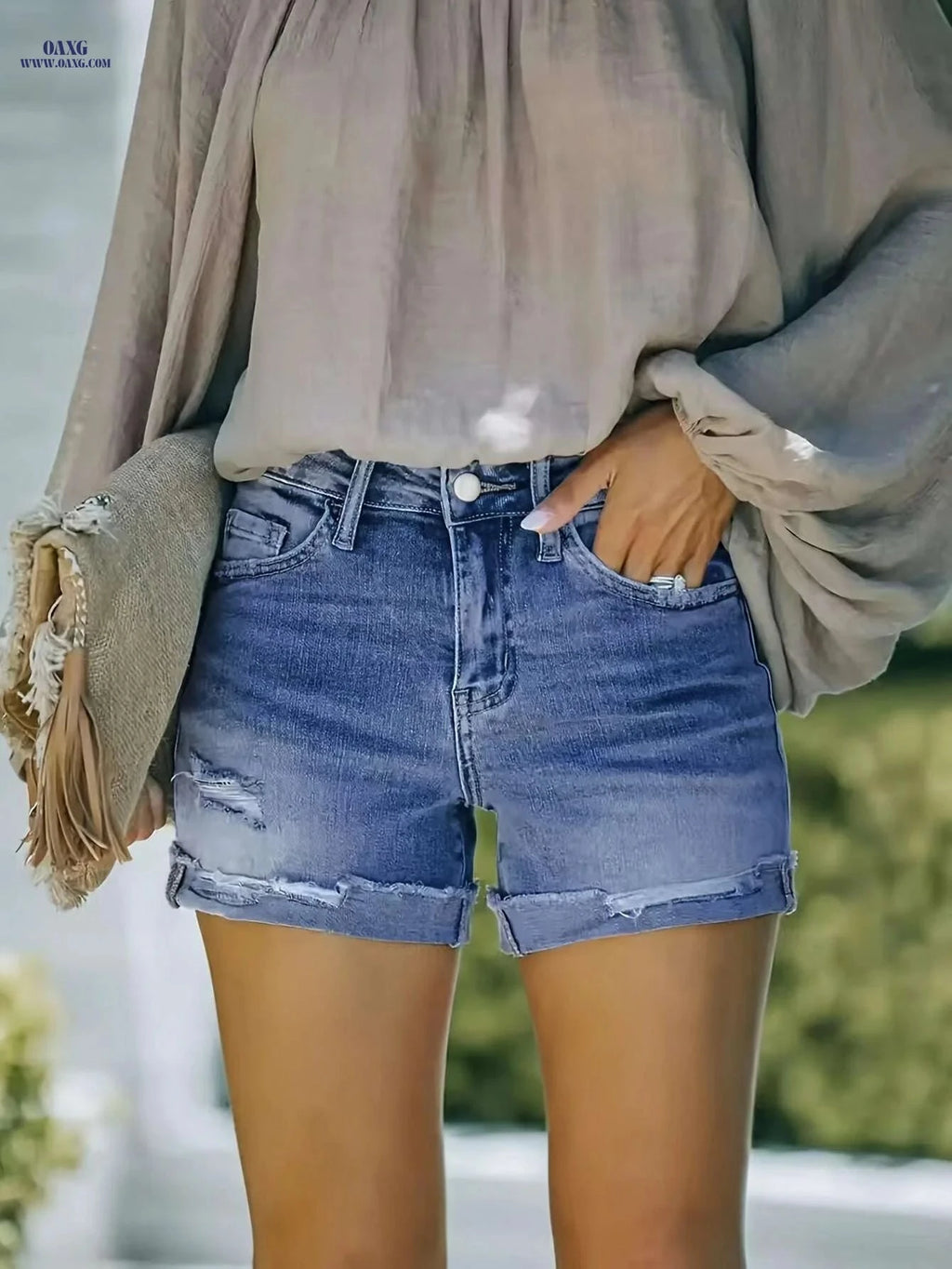 Women's Ripped Distressed Jean Shorts - Mid-Rise Frayed Hem   OAXG 