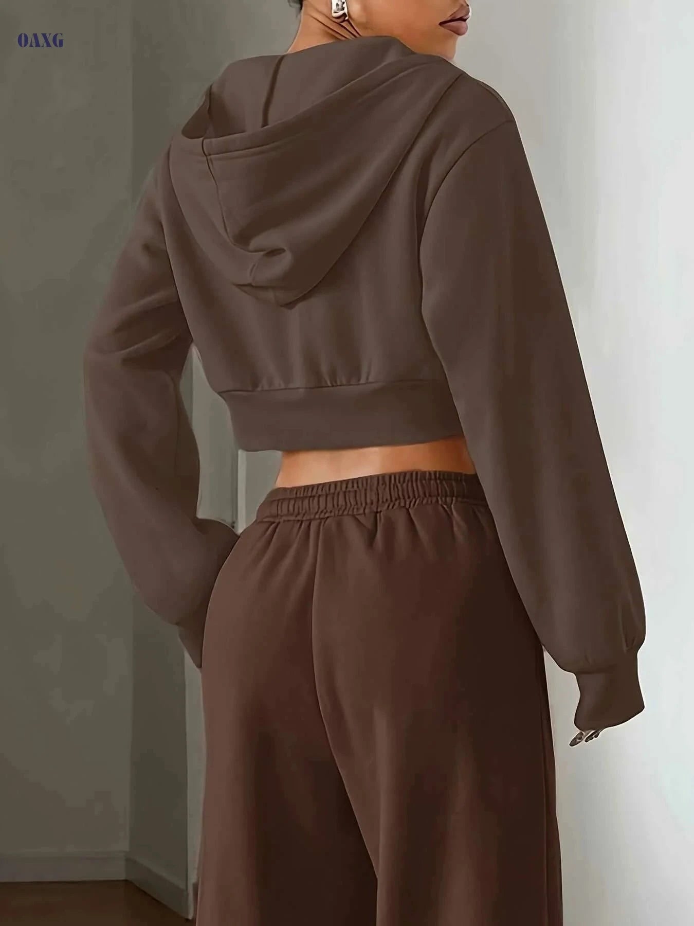Women's Short Zipper Hooded Sweatshirt - Slim-Fit Casual Jacket   OAXG 