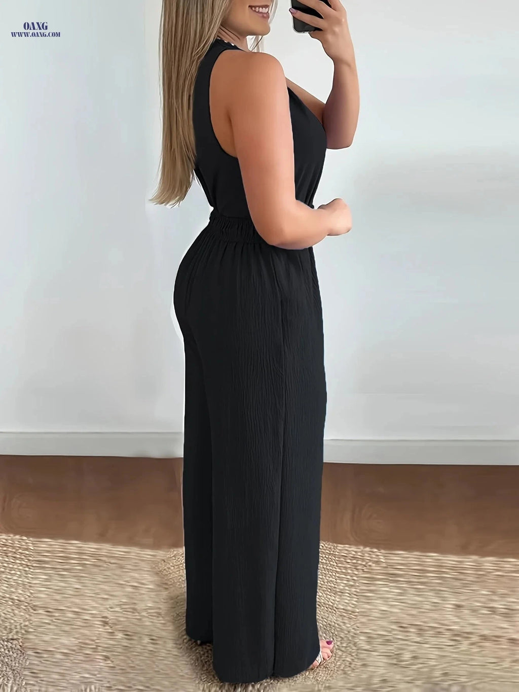 Women's Sleeveless V-Neck Jumpsuit - Solid Color with Belt   OAXG 