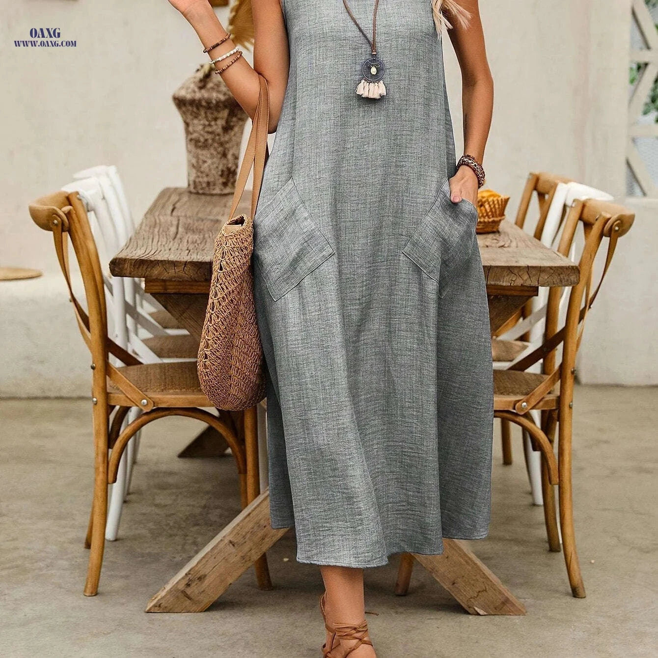 Women’s Solid Color Sleeveless Dress - Casual Summer Attire   OAXG 