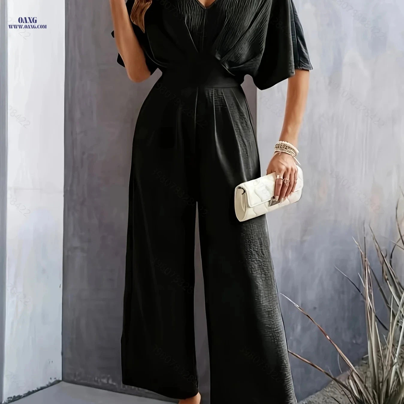 Women's Stylish Casual Jumpsuit - Perfect Summer V-Neck Design   OAXG 