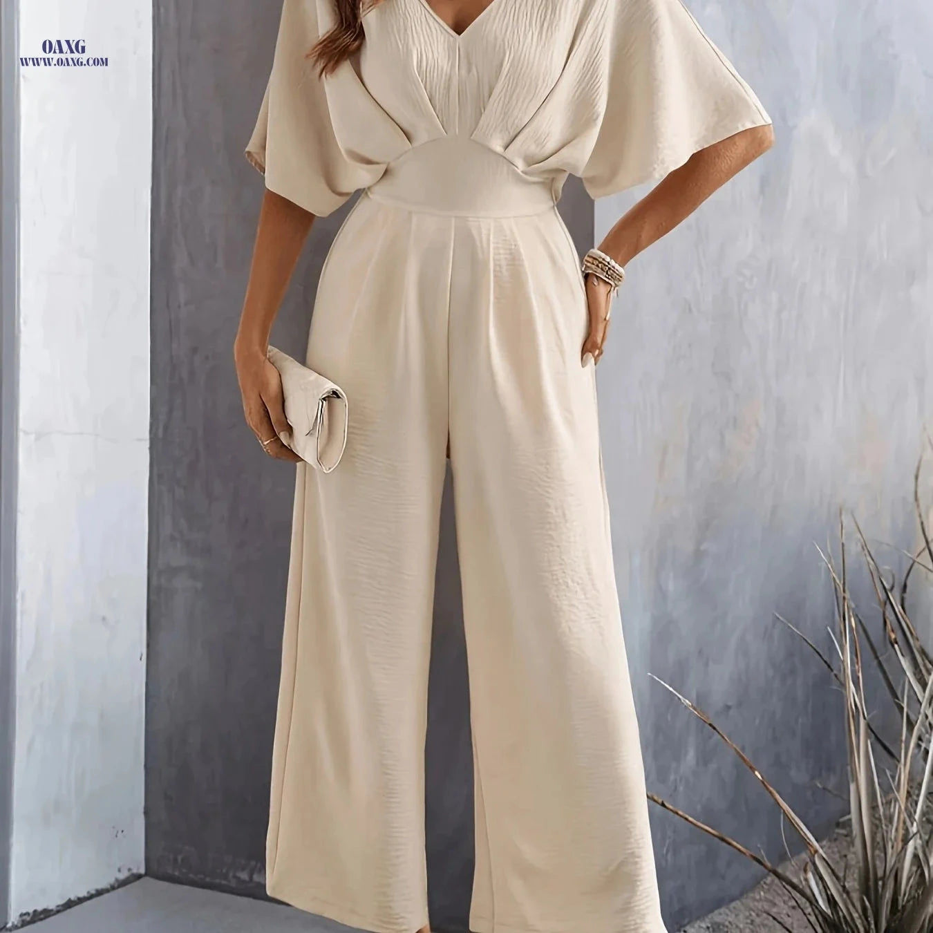 Women's Stylish Casual Jumpsuit - Perfect Summer V-Neck Design   OAXG 