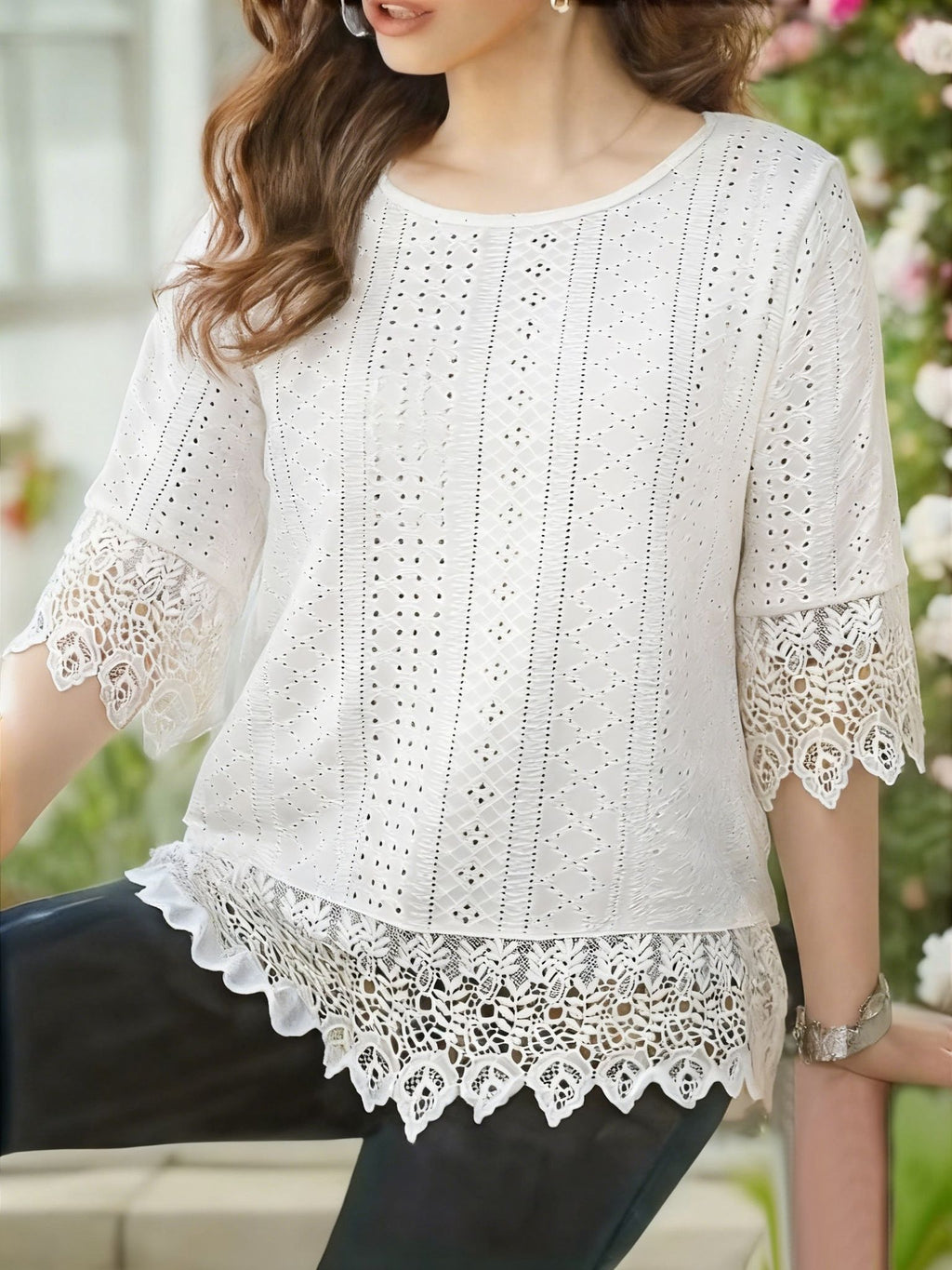 Women'S Stylish Textured Jacquard Lace Patchwork Three-Quarter Sleeve Top   OAXG White / S
